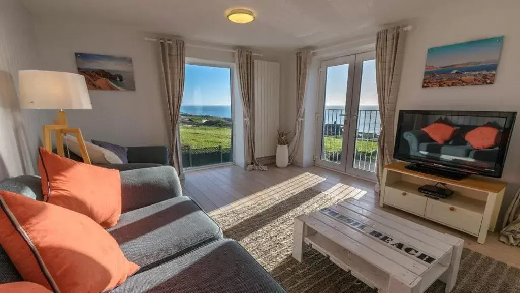 TV and multimedia, Seating Area in Chesil Beach Lodge