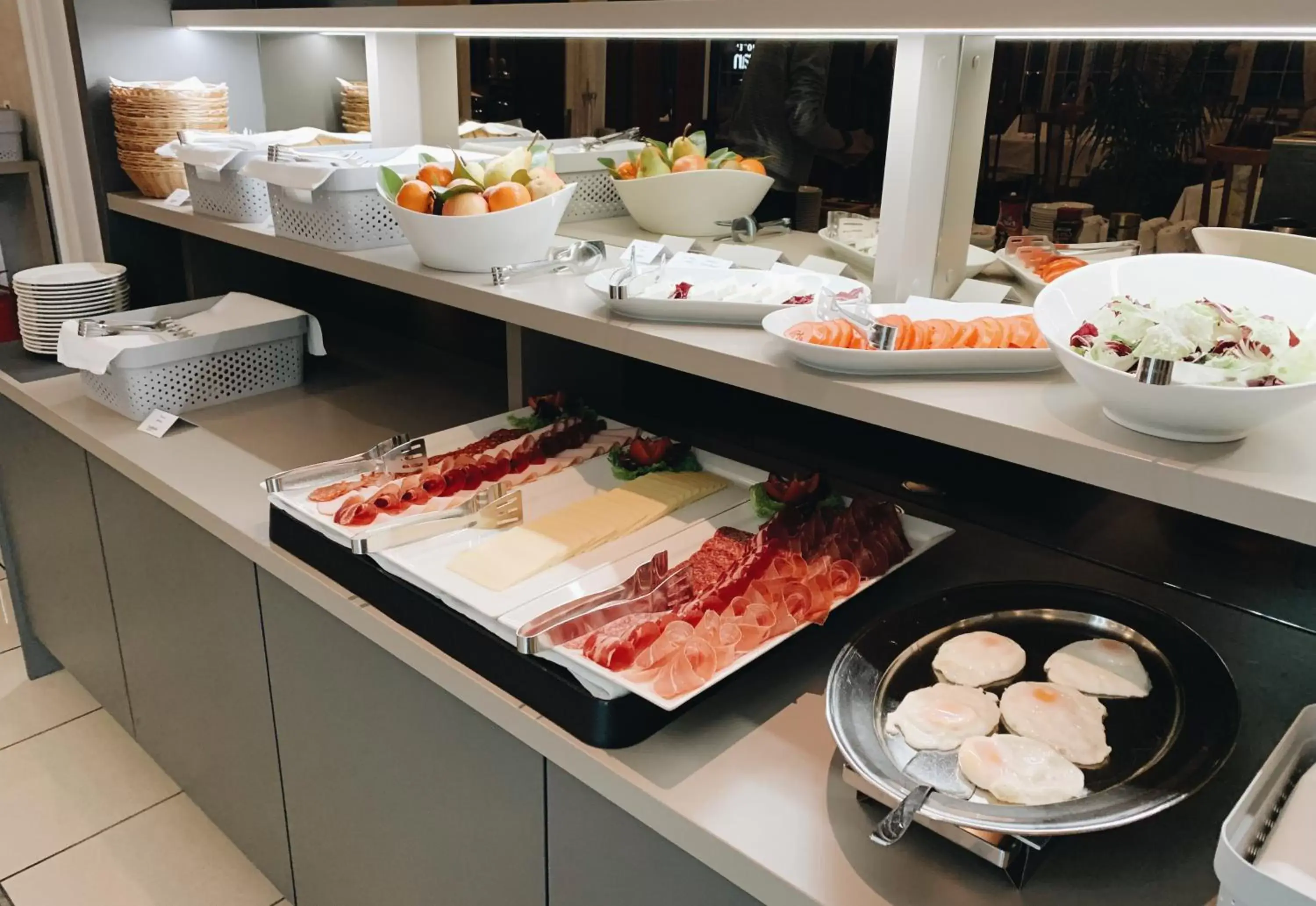 Breakfast, Food in Hotel Mediteran
