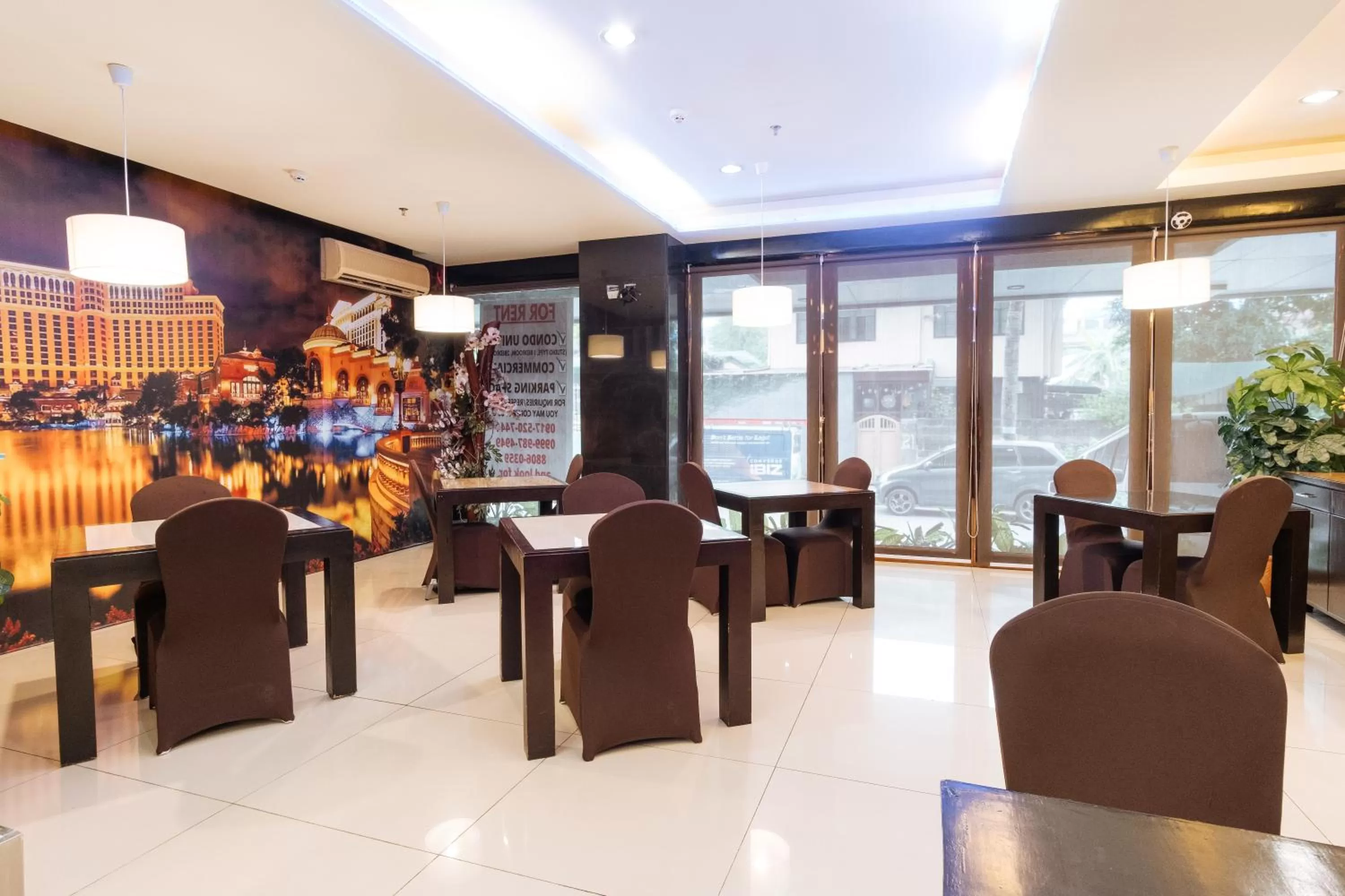 Restaurant/places to eat in Northpointe Residences