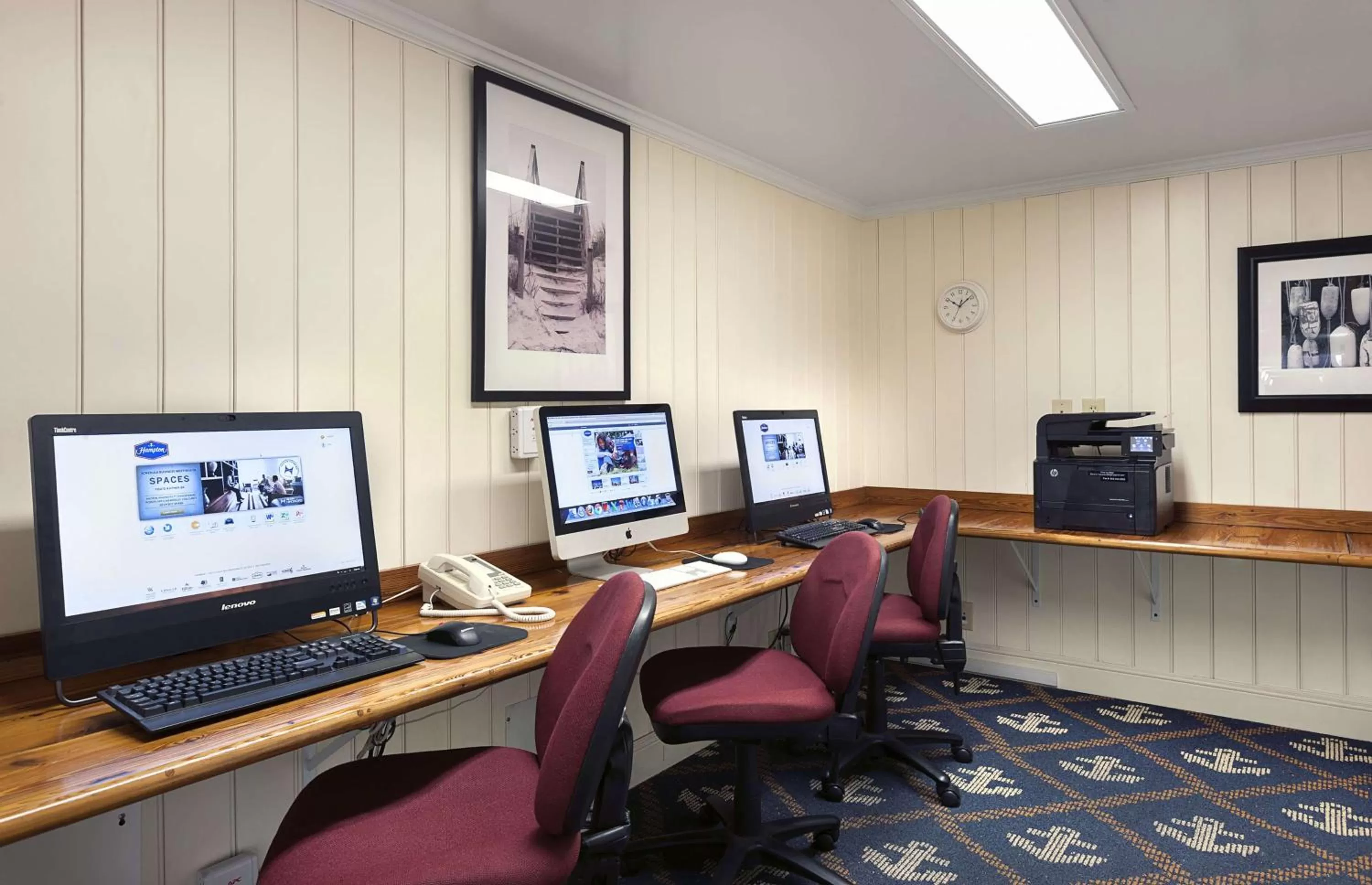 Business facilities in Hampton Inn & Suites Myrtle Beach Oceanfront