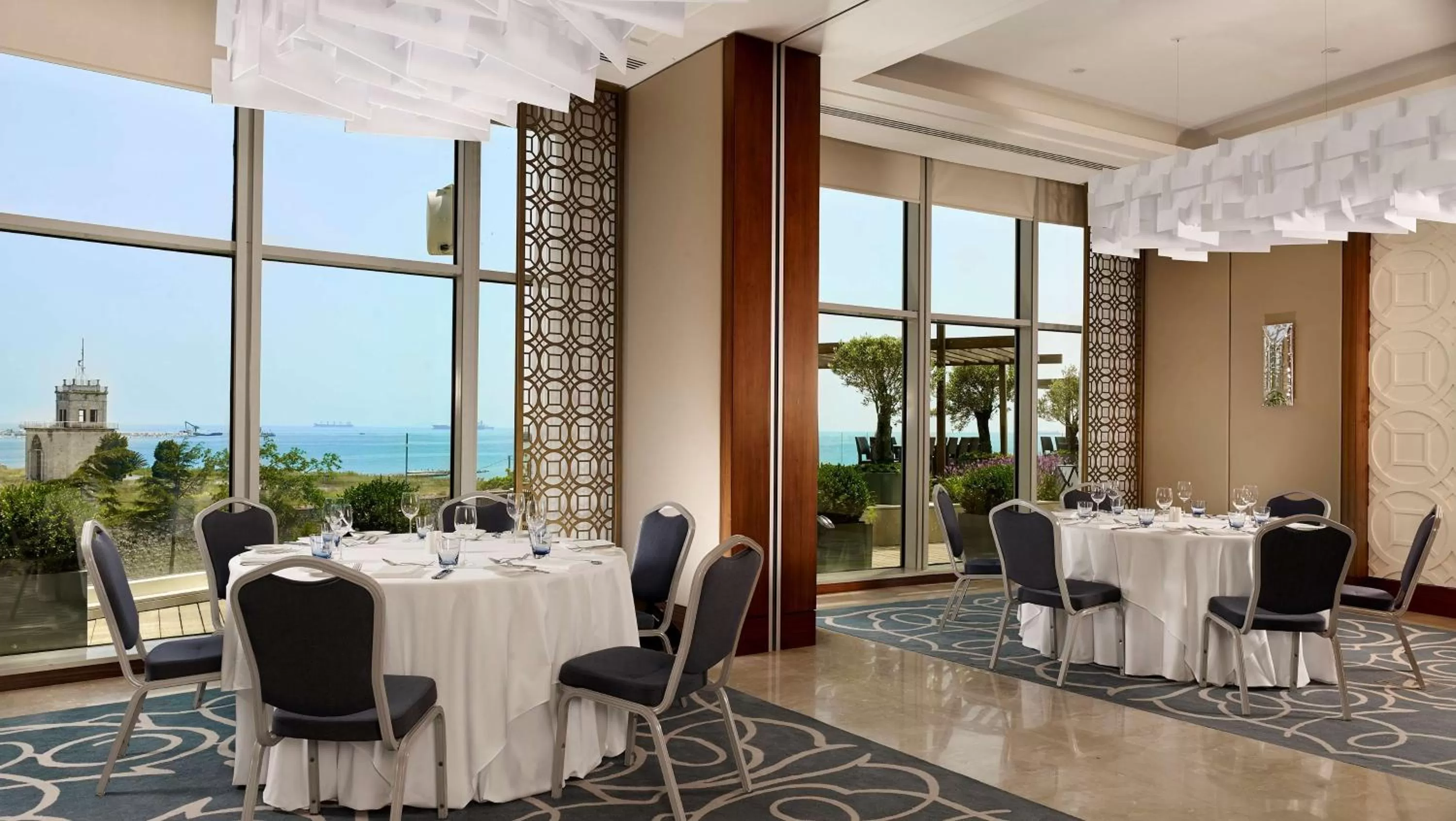 Photo of the whole room in Hyatt Regency Istanbul Atakoy