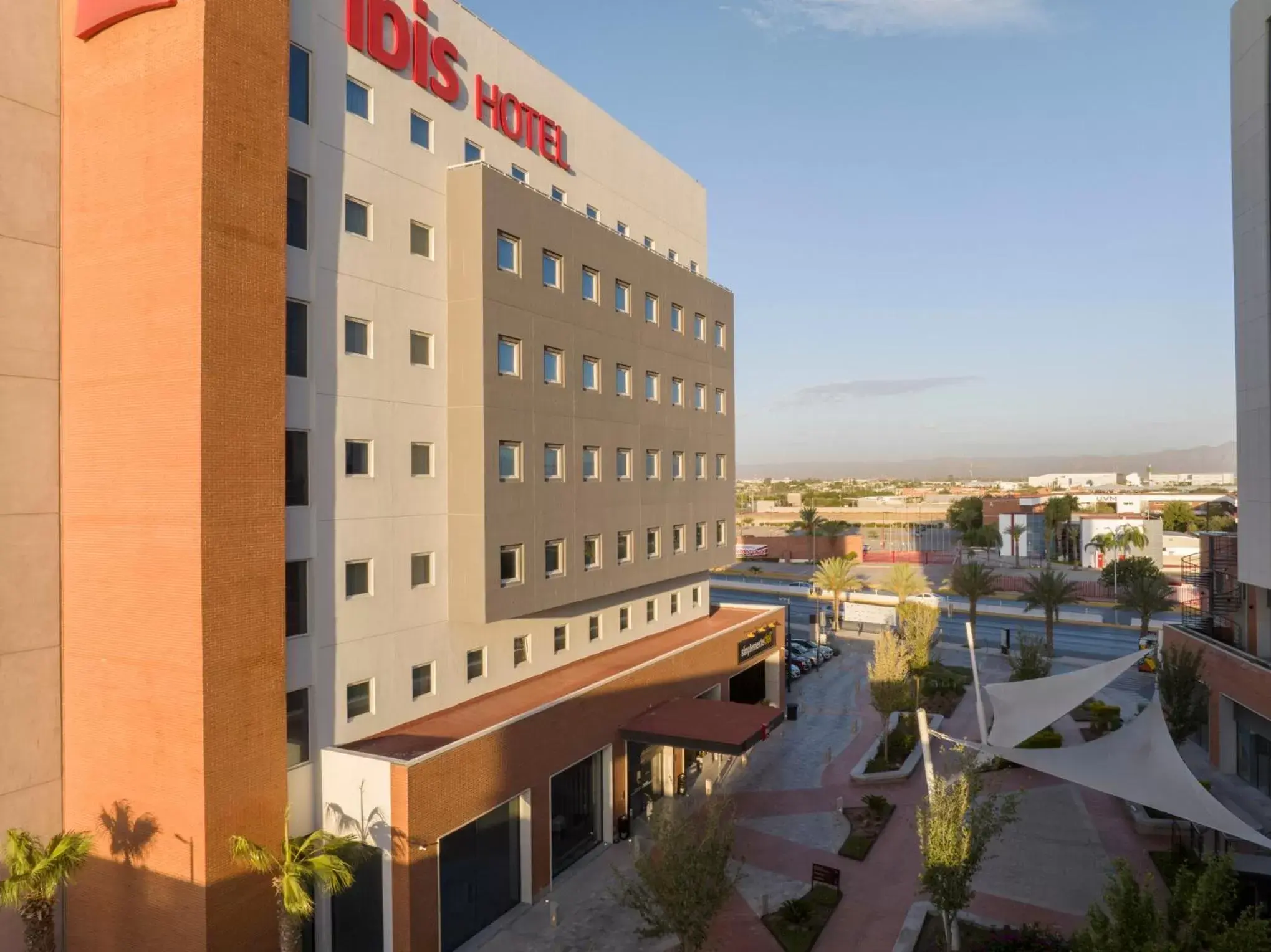 Ibis Torreon