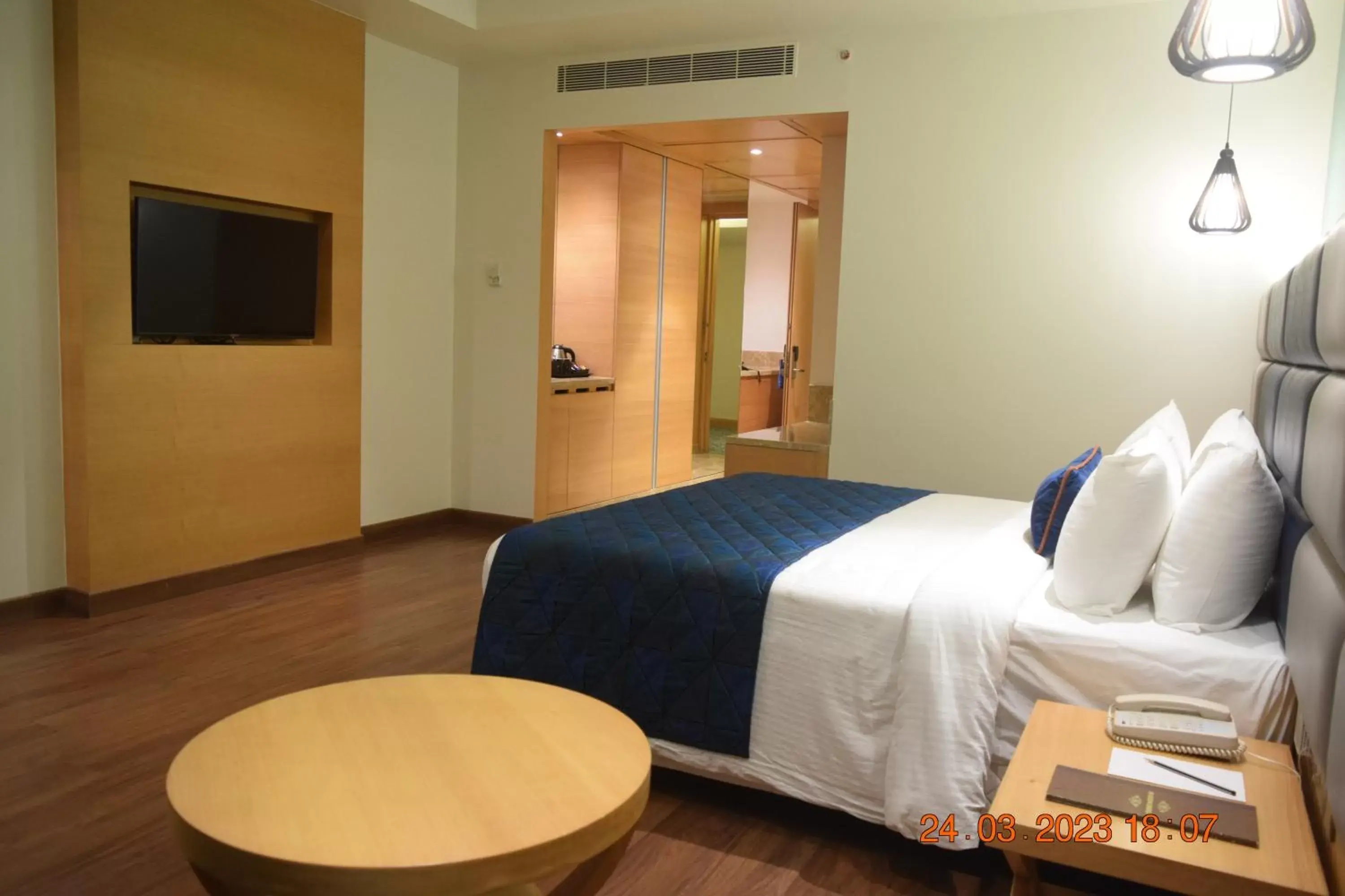 Bed in SRM Hotel Maraimalai Nagar Chennai Bed in SRM Hotel Maraimalai Nagar Chennai