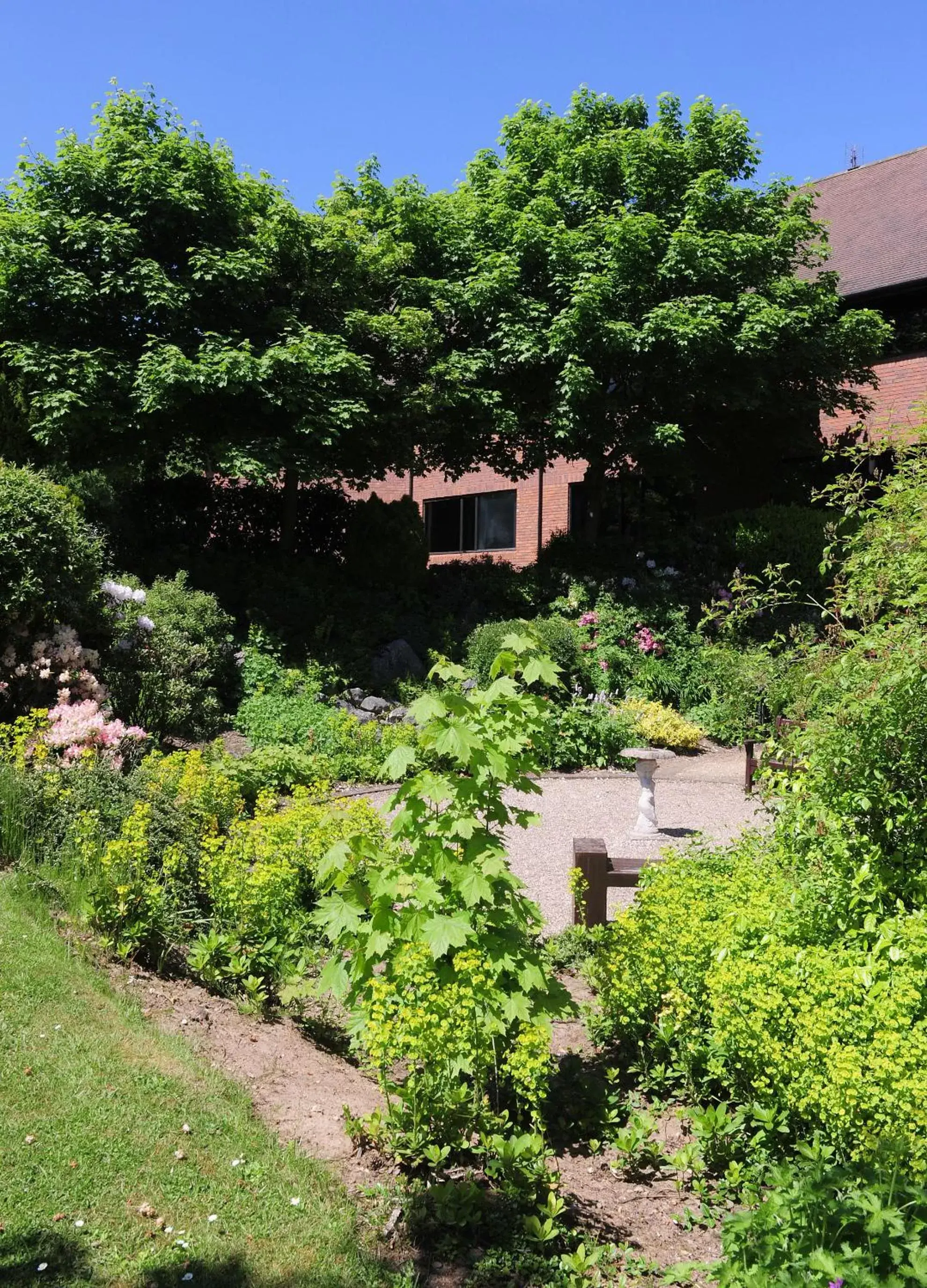 Garden, Property Building in Ramada Telford Ironbridge