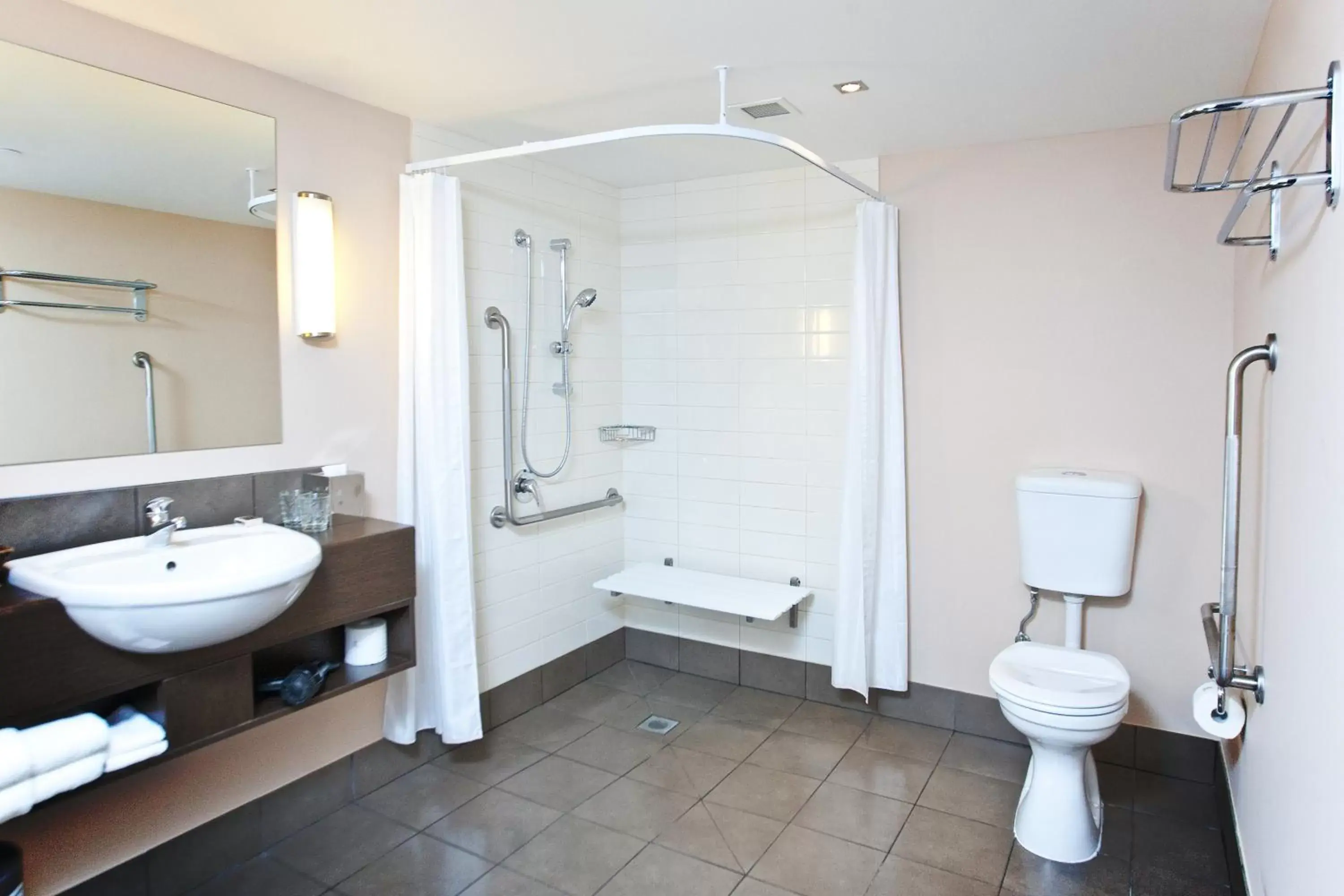 Bathroom in Bolton Hotel