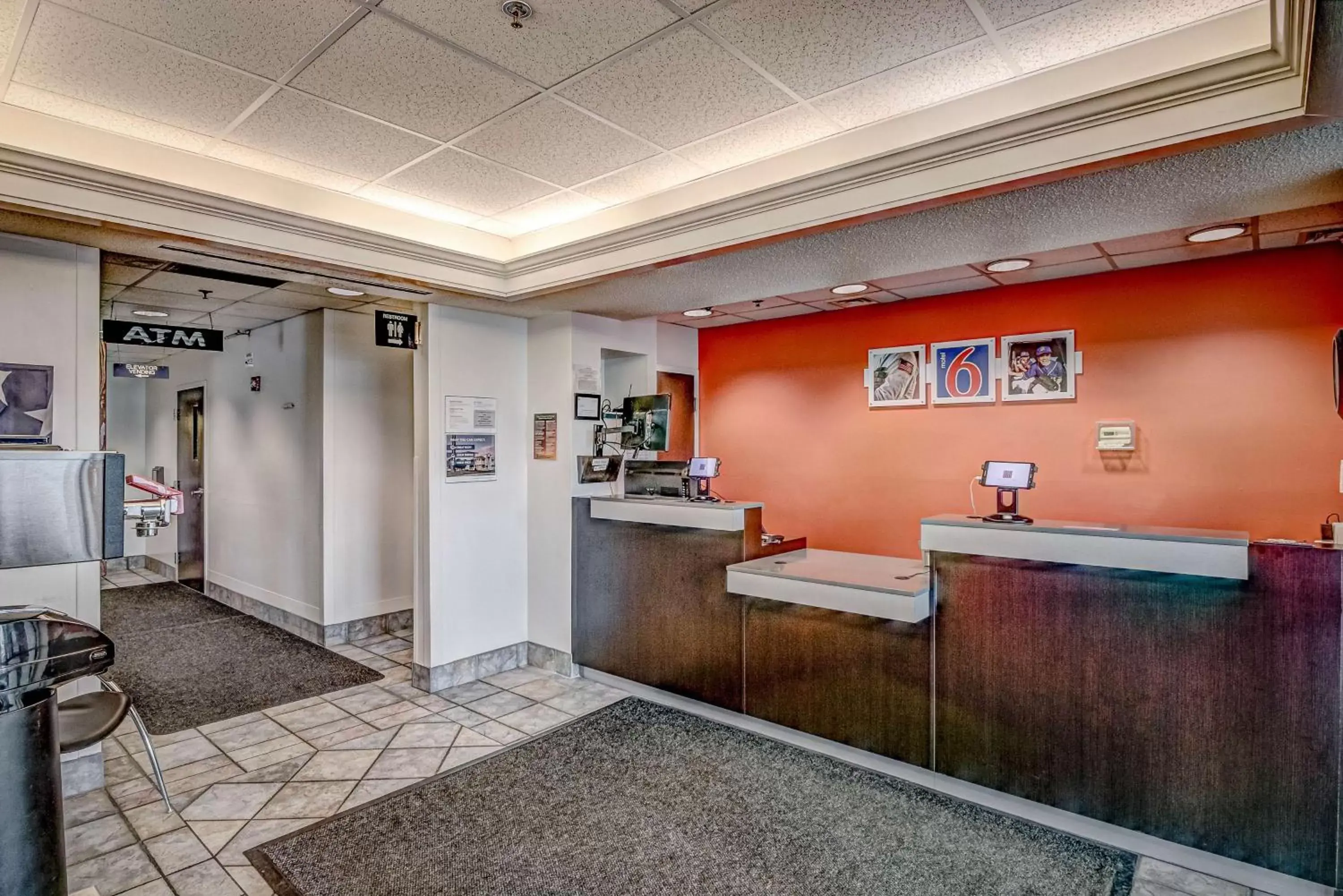 Lobby or reception, Lobby/Reception in Motel 6-Menomonie, WI