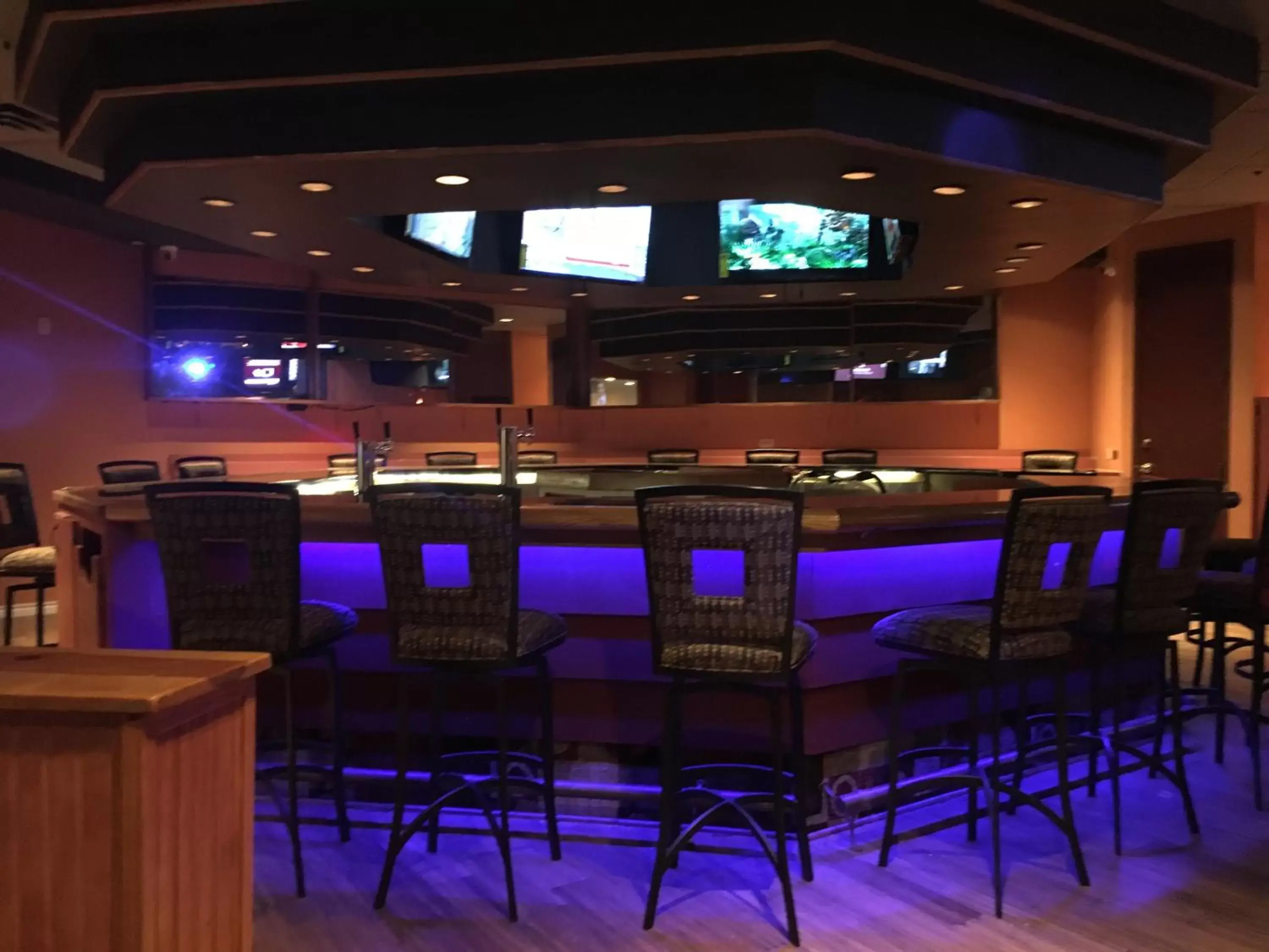 Lounge or bar in Days Inn by Wyndham Sherman Lounge or bar in Days Inn by Wyndham Sherman