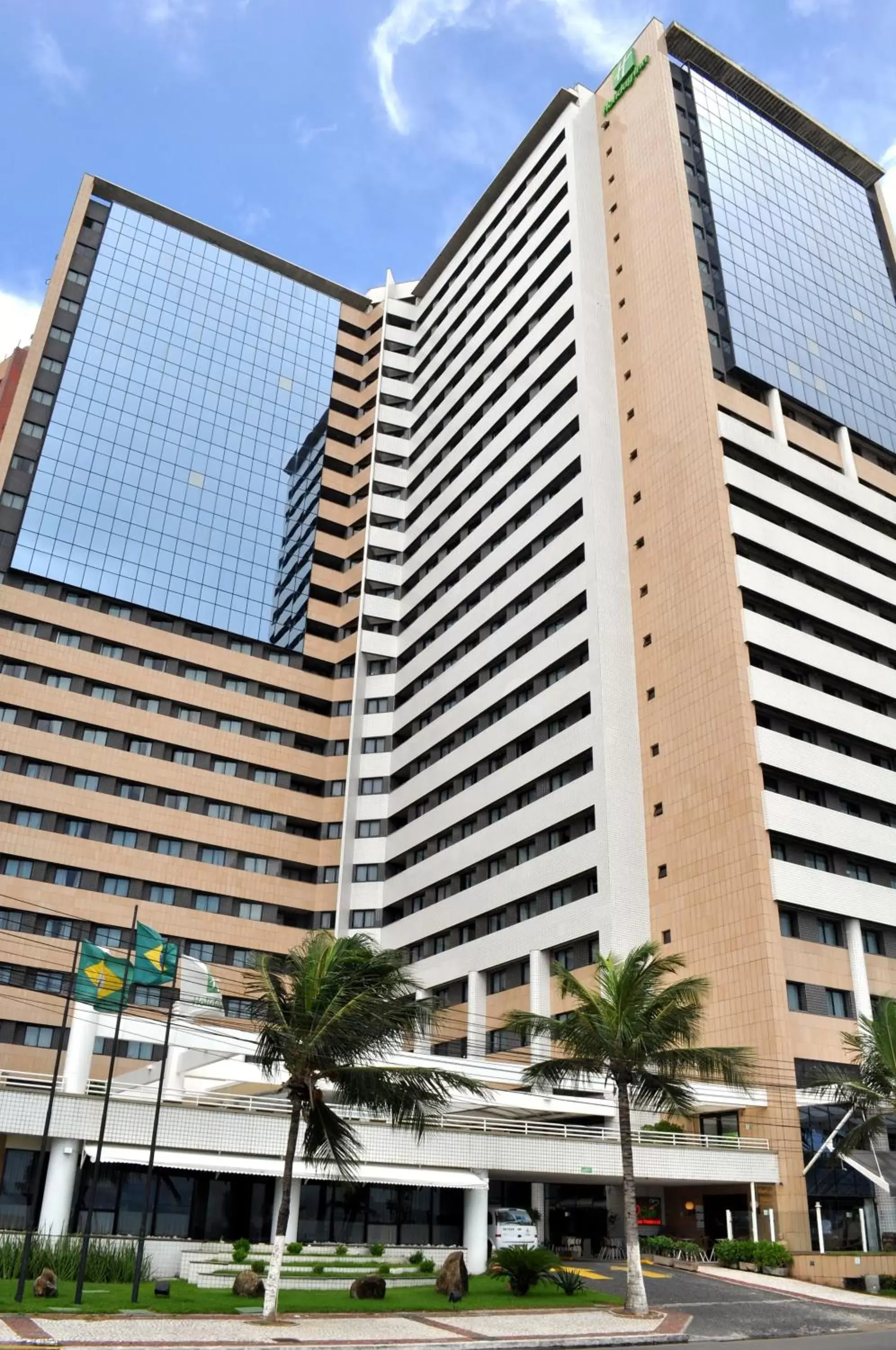 Property Building in Holiday Inn Fortaleza, an IHG Hotel