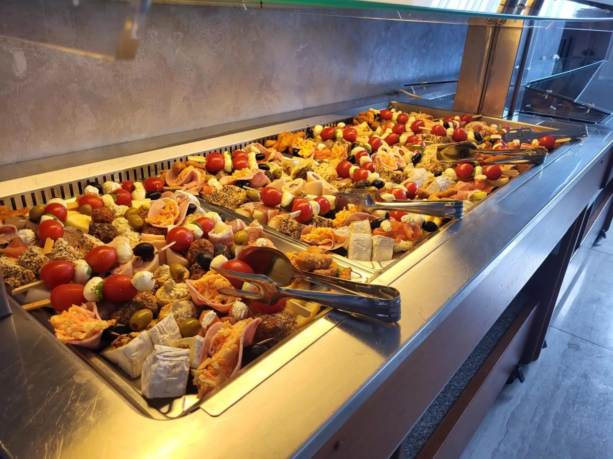 Breakfast in Hotel Edelweiss