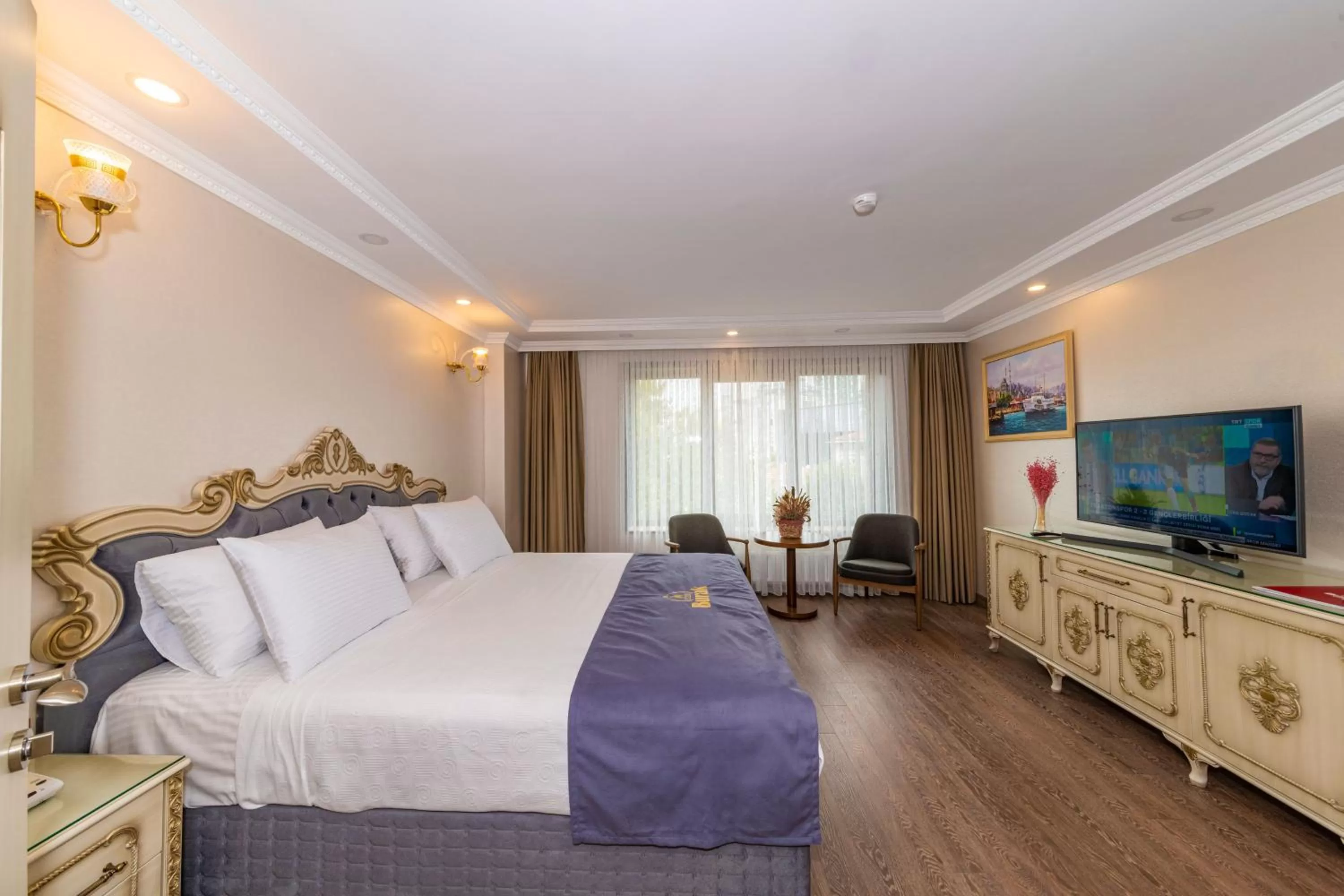 Photo of the whole room, Bed in Almadina Hotel Istanbul