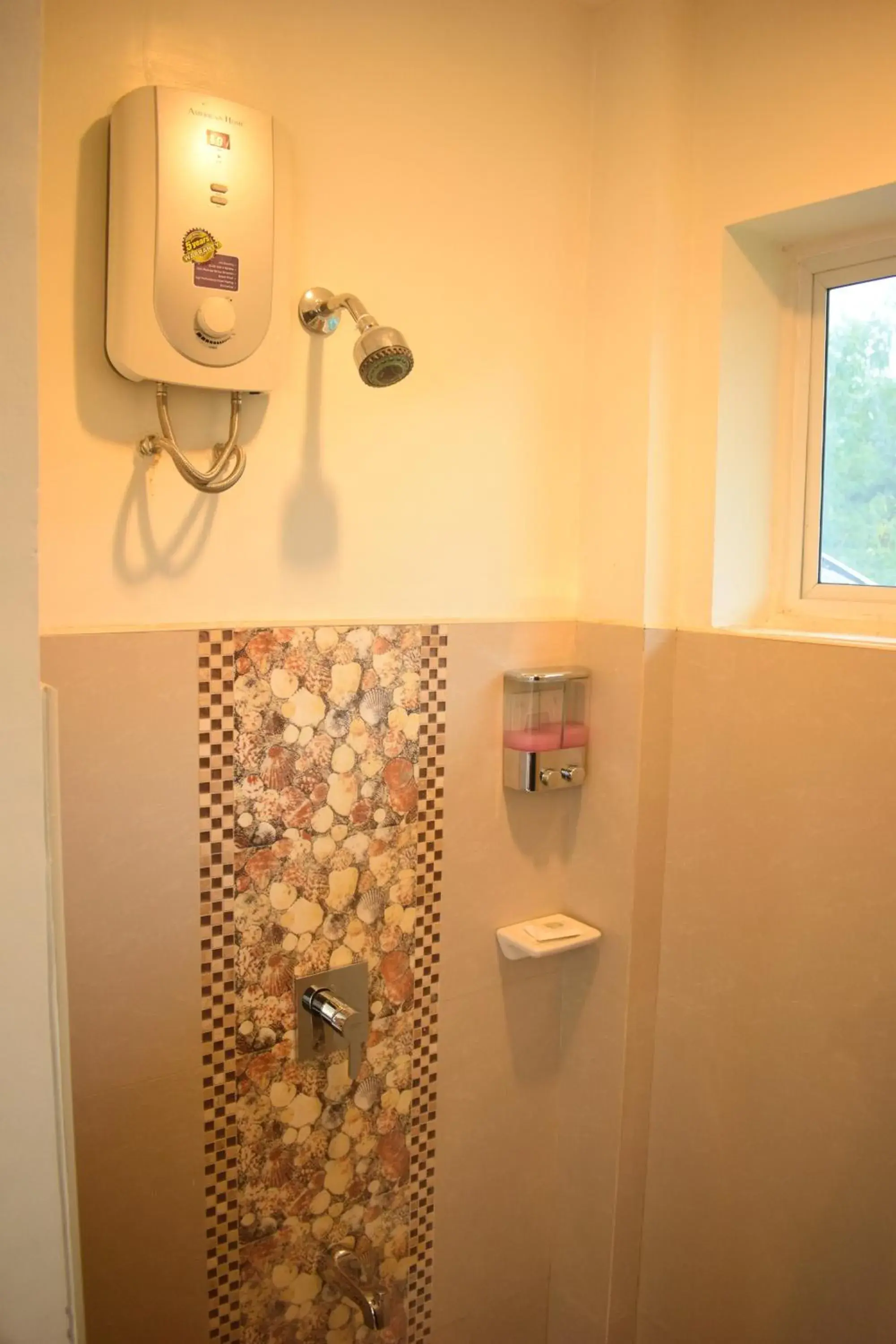 Bathroom in Villa de Sierra Vista Bay and Mountain View Inn