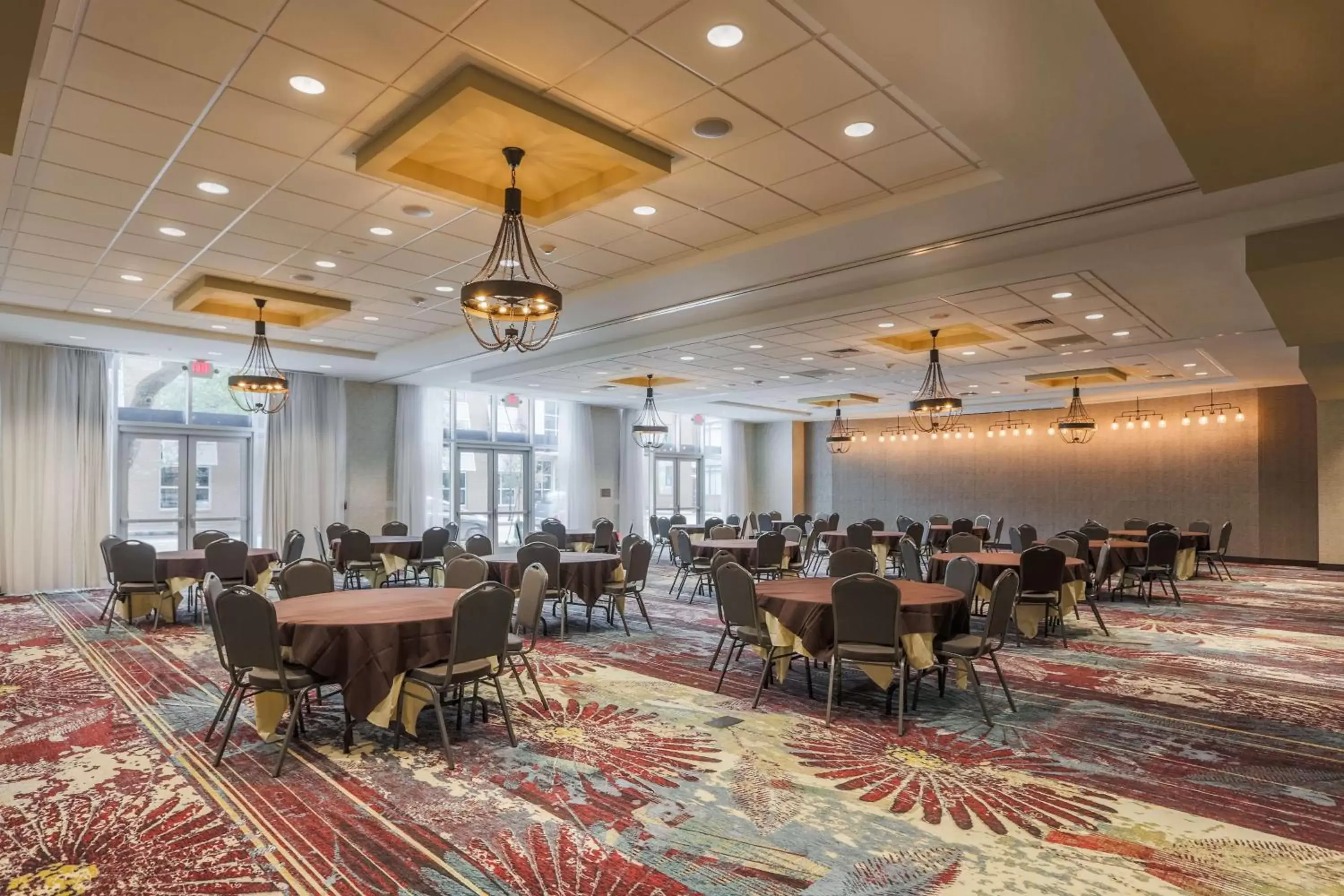 Meeting/conference room, Restaurant/Places to Eat in Homewood Suites By Hilton Charleston Historic District