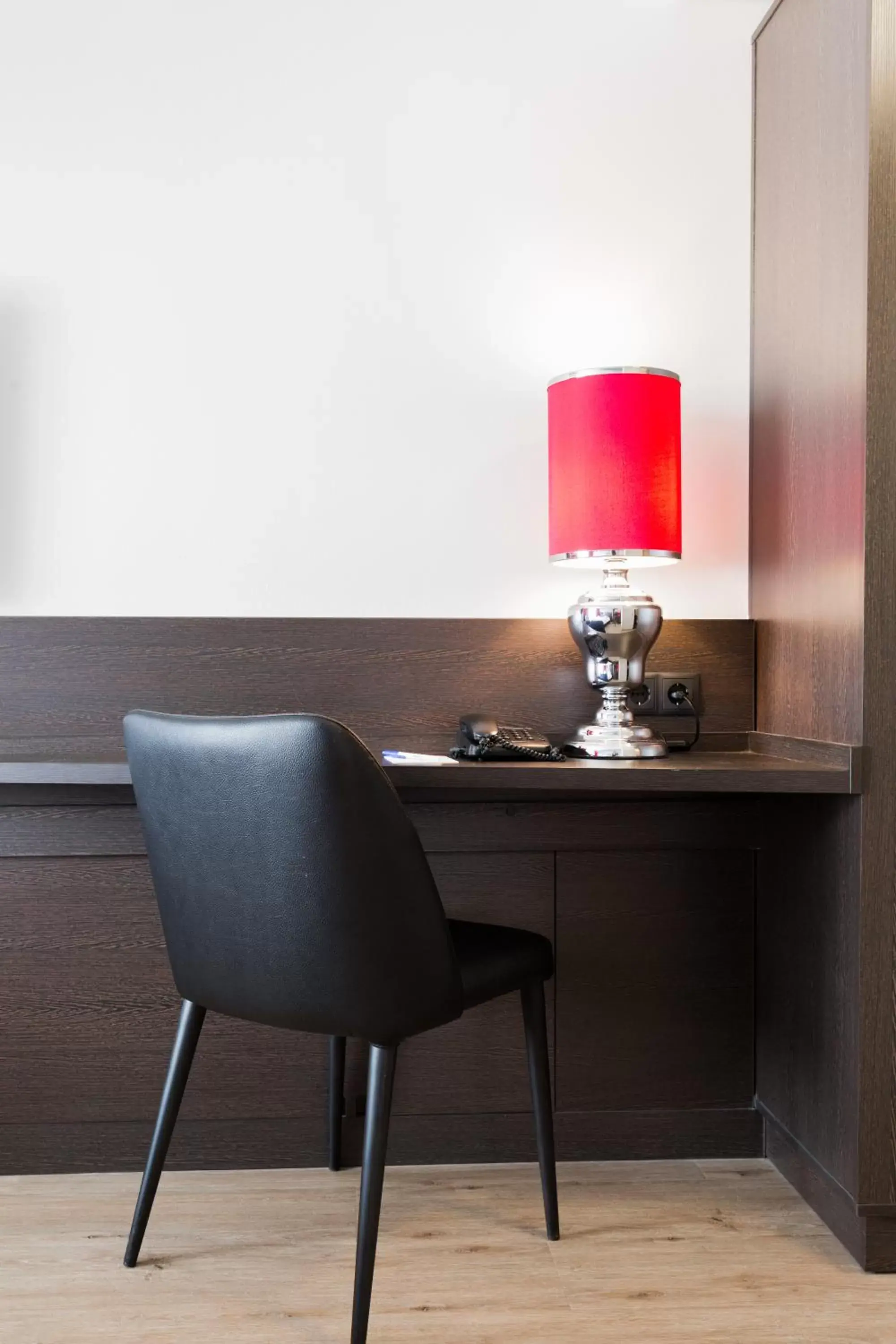 Bedroom, Seating Area in Bastion Hotel Groningen