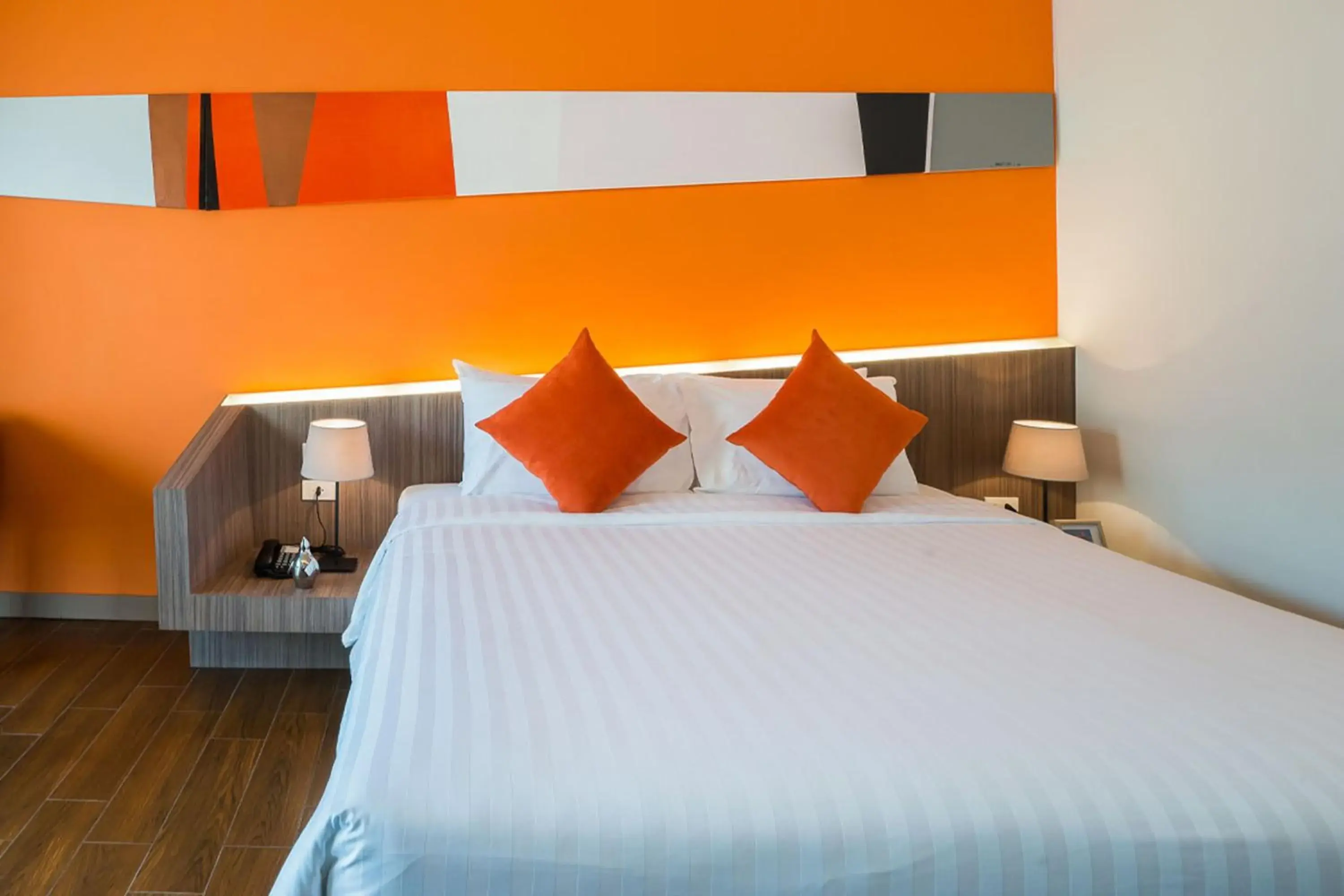 Bed in J Inspired Hotel Pattaya (SHA Plus)
