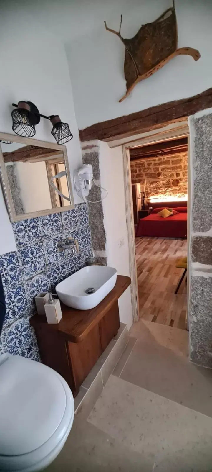 Deluxe Double or Twin Room in Kabula Deluxe Double or Twin Room in Kabula