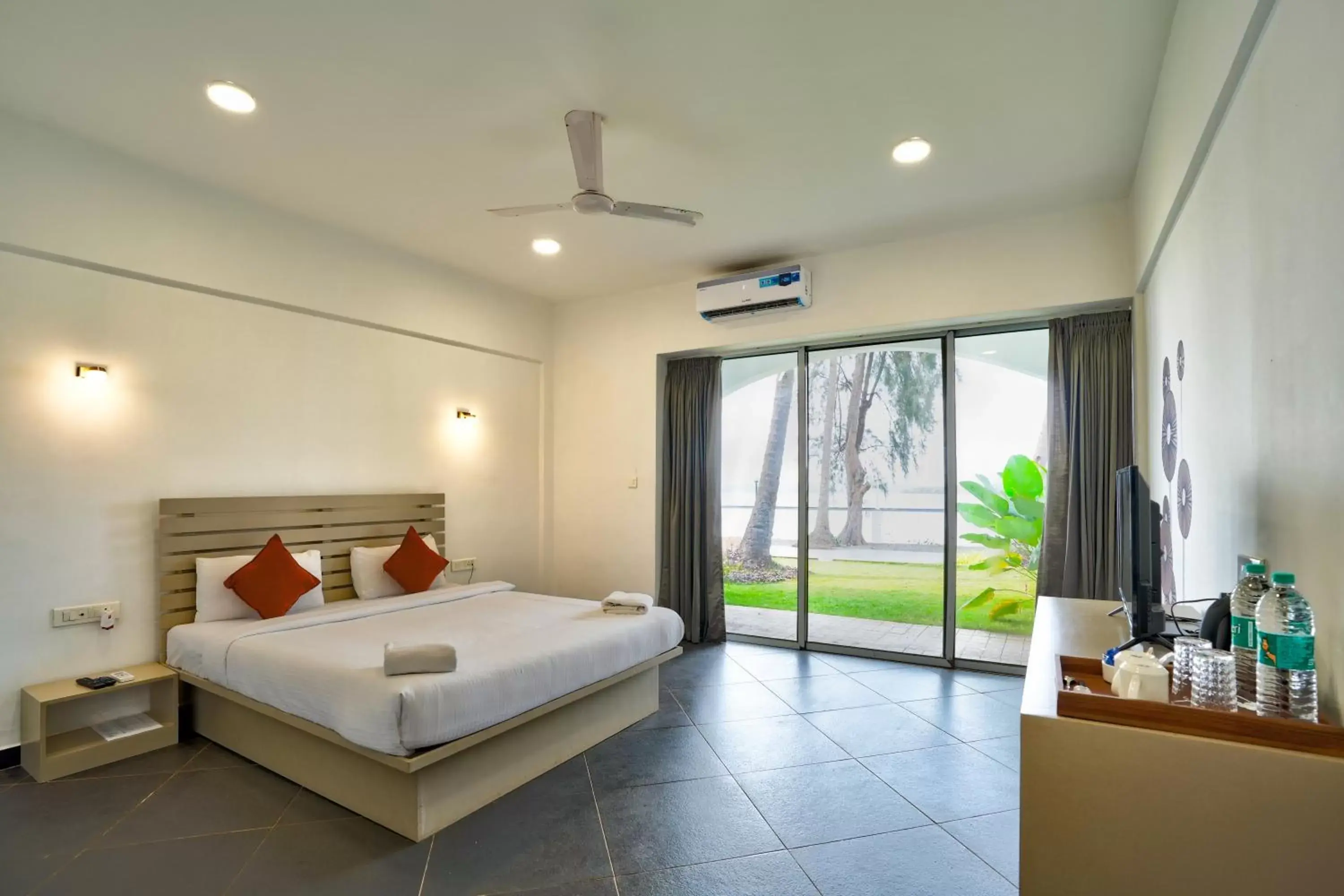 Photo of the whole room, Bed in Blu Missel By The River Photo of the whole room, Bed in Blu Missel By The River