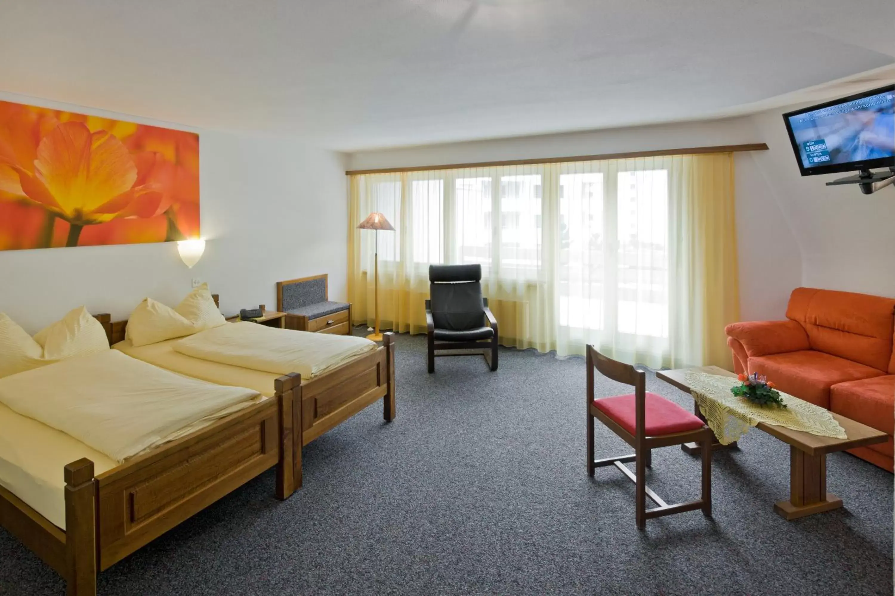 Bed in Schlosshotel - Self Check-In Hotel