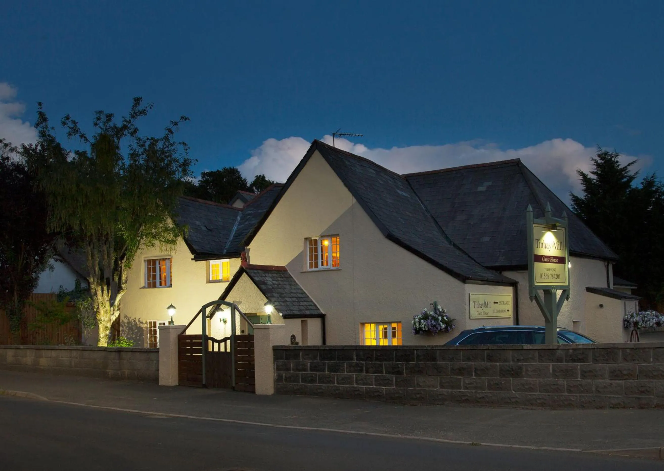 Facade/entrance in Tinhay Mill