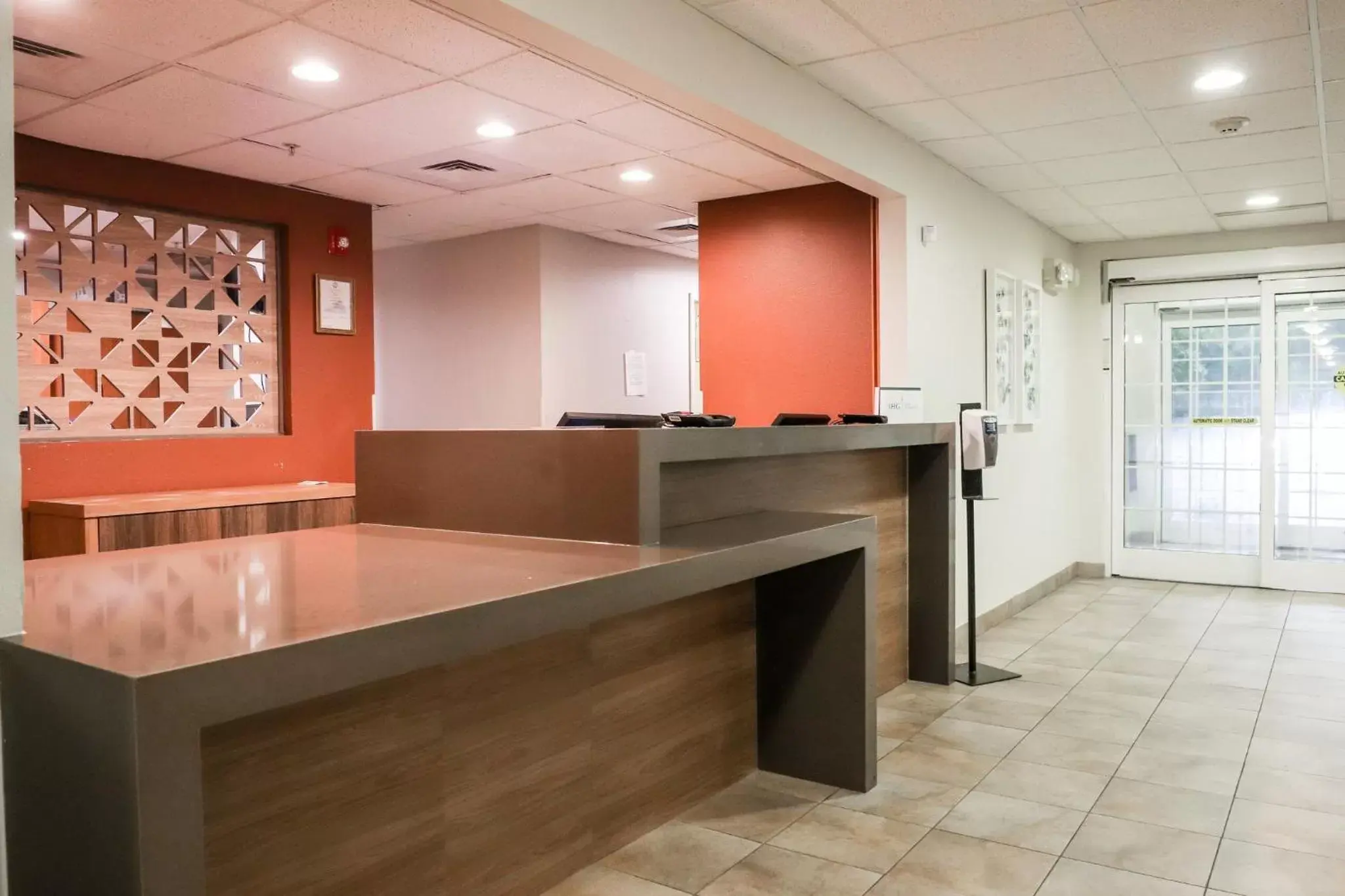 Property building, Lobby/Reception in Candlewood Suites Richmond Airport, an IHG Hotel