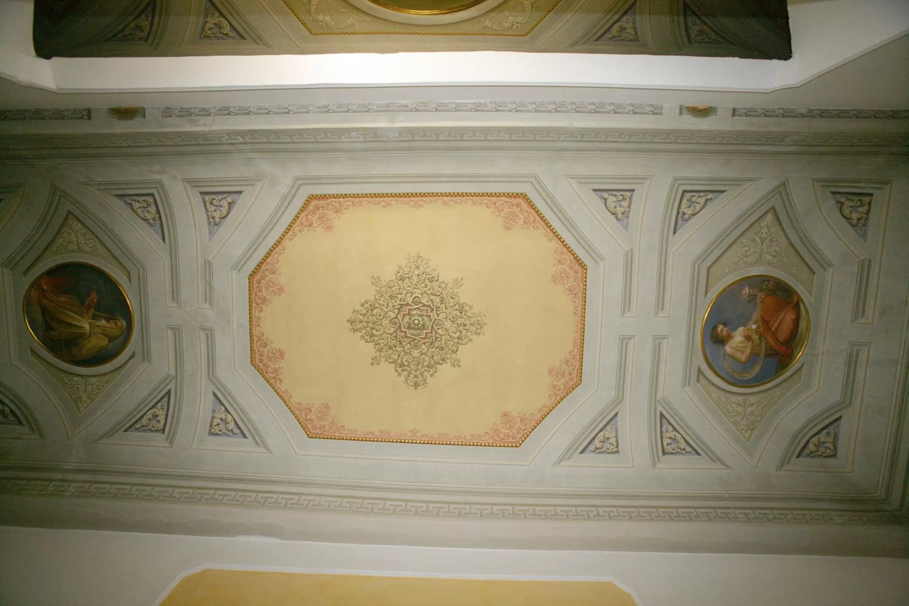 Decorative detail in Domus Florentiae Hotel