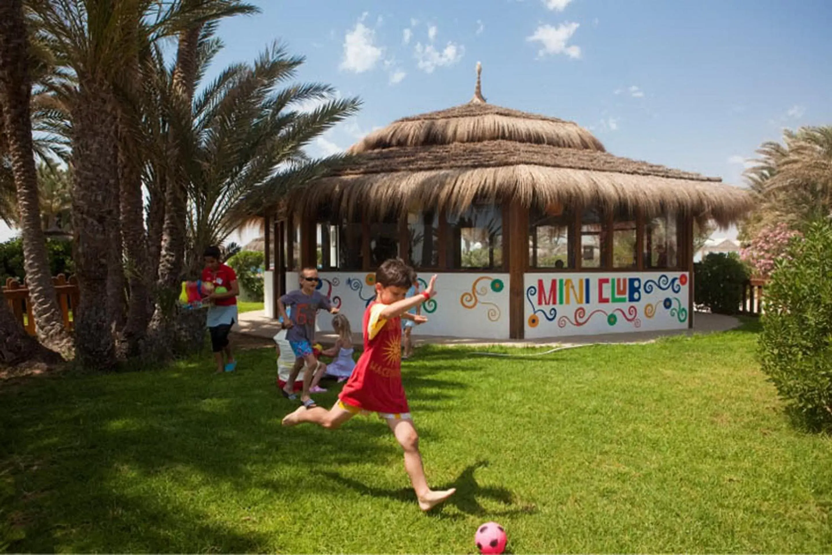 Family in El Mouradi Djerba Menzel