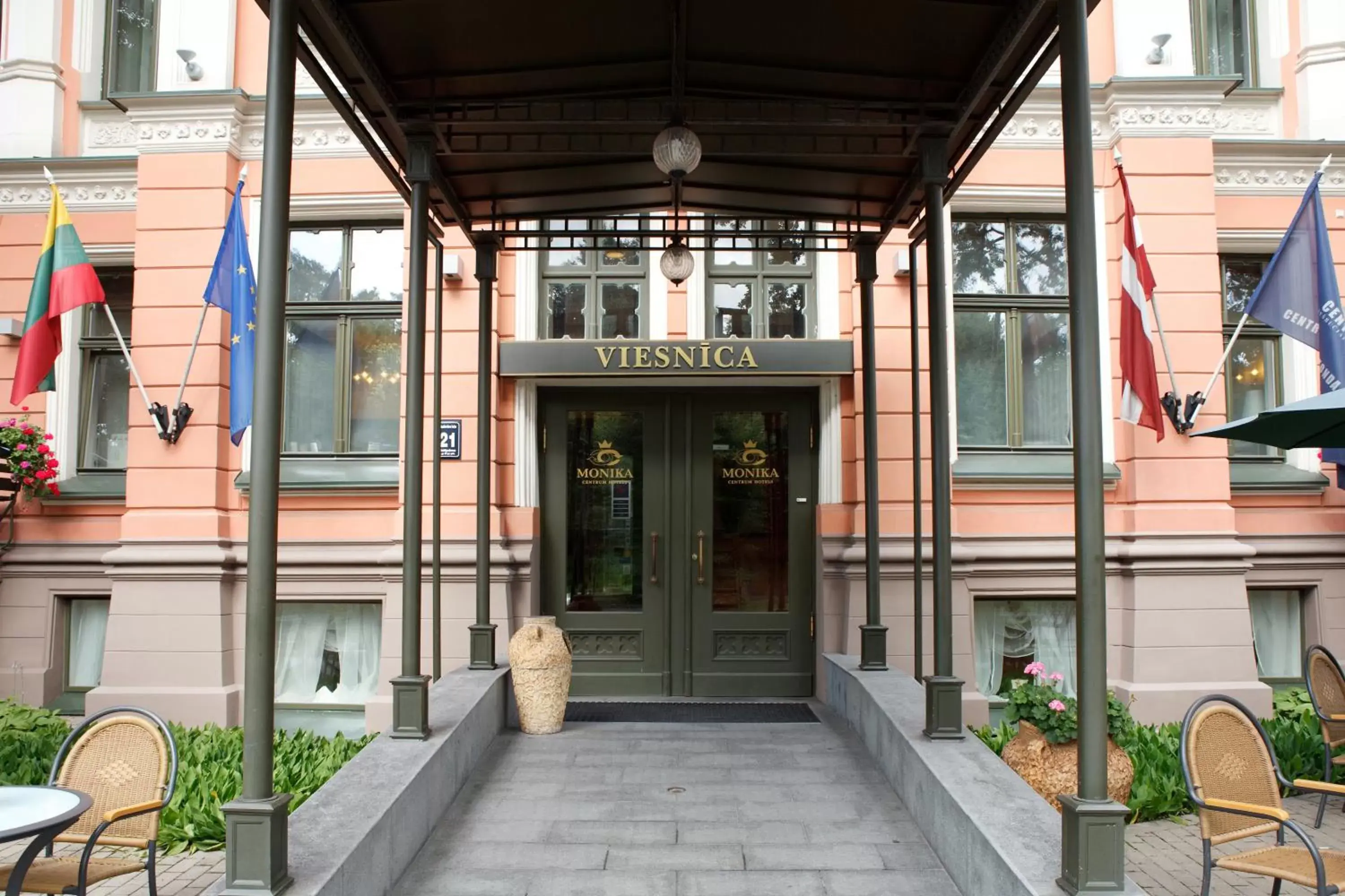 Facade/entrance in Monika Centrum Hotels