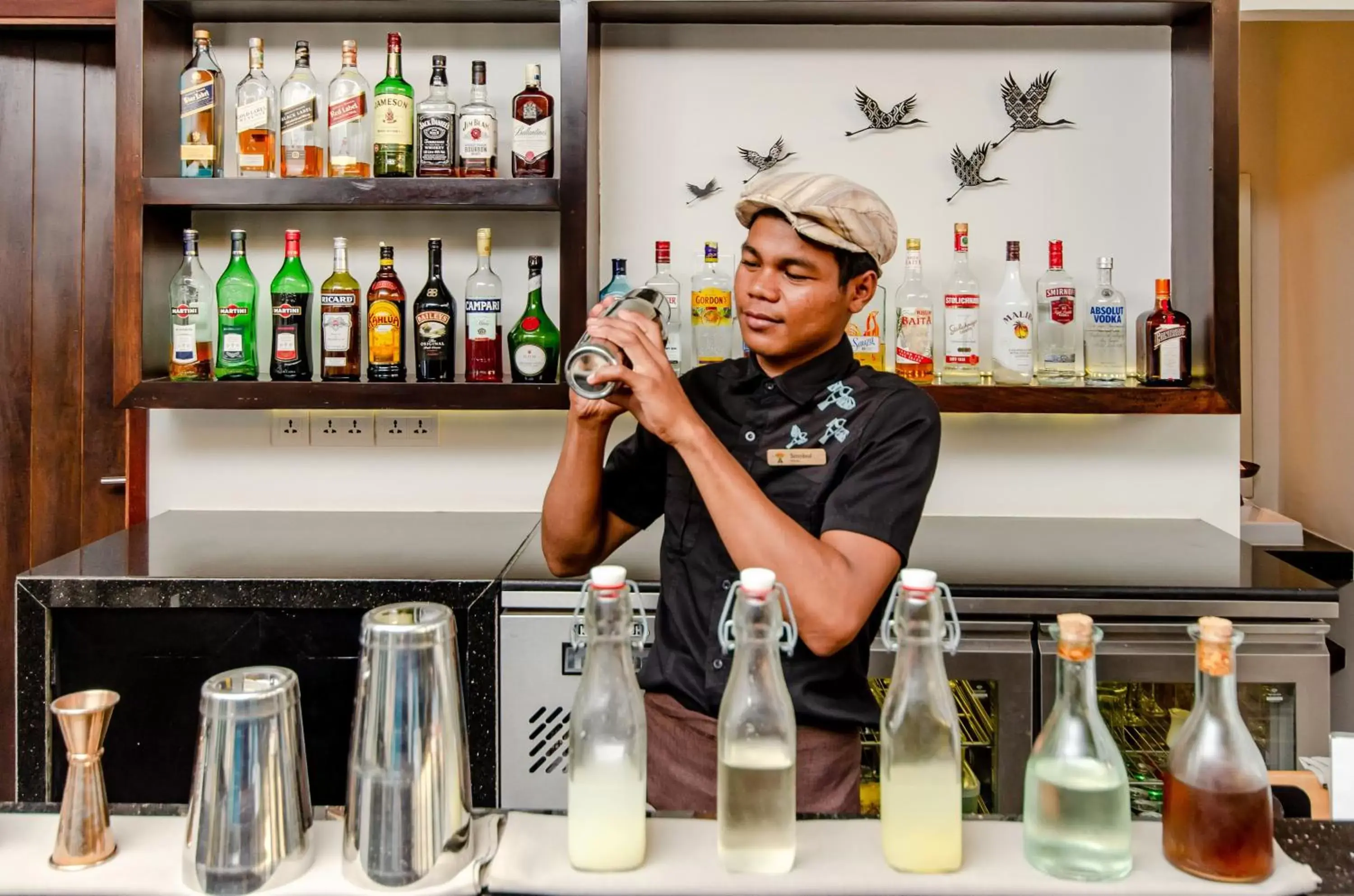 Lounge or bar in The Aviary Hotel