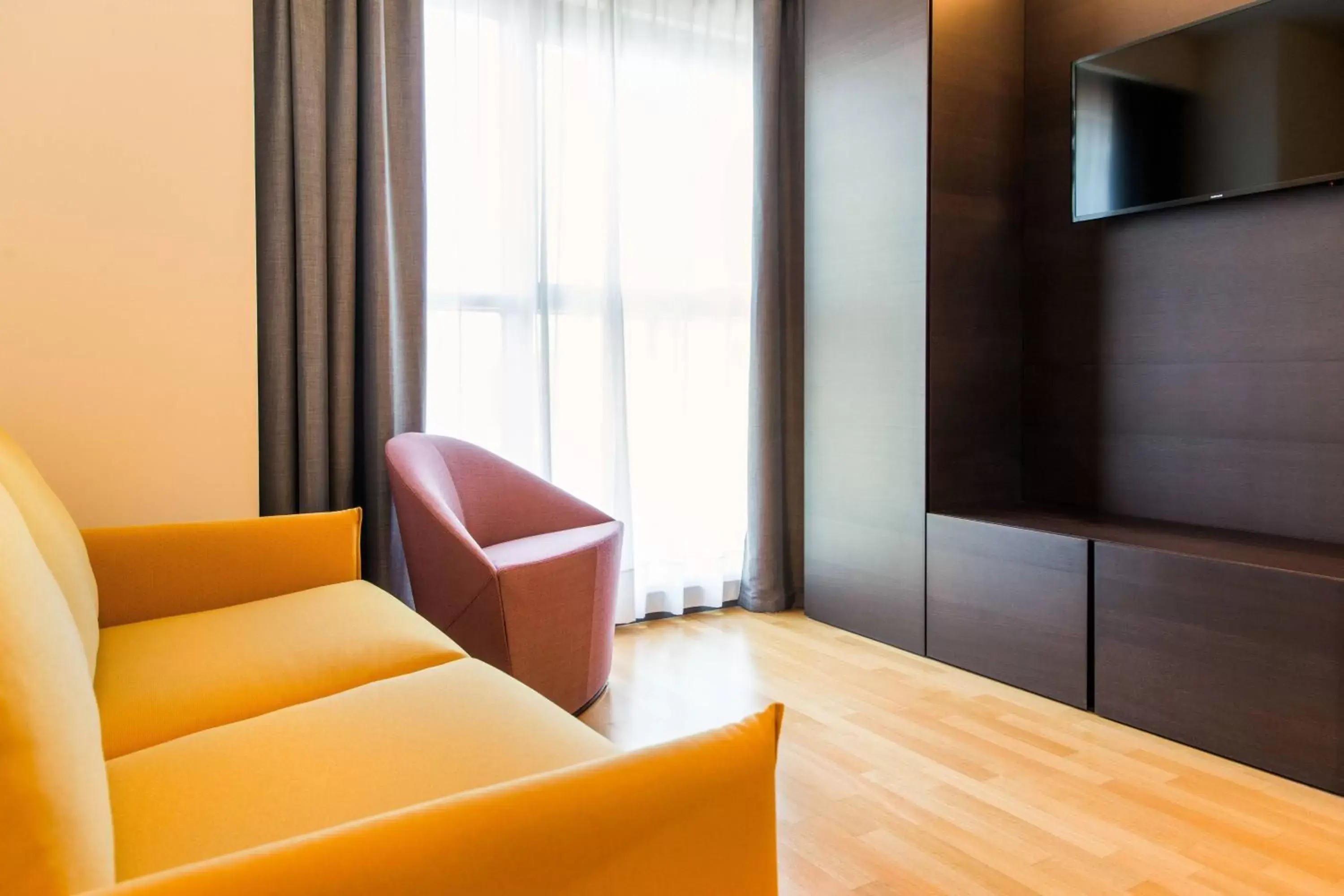 Living room, Seating Area in Four Points by Sheraton Venice Mestre