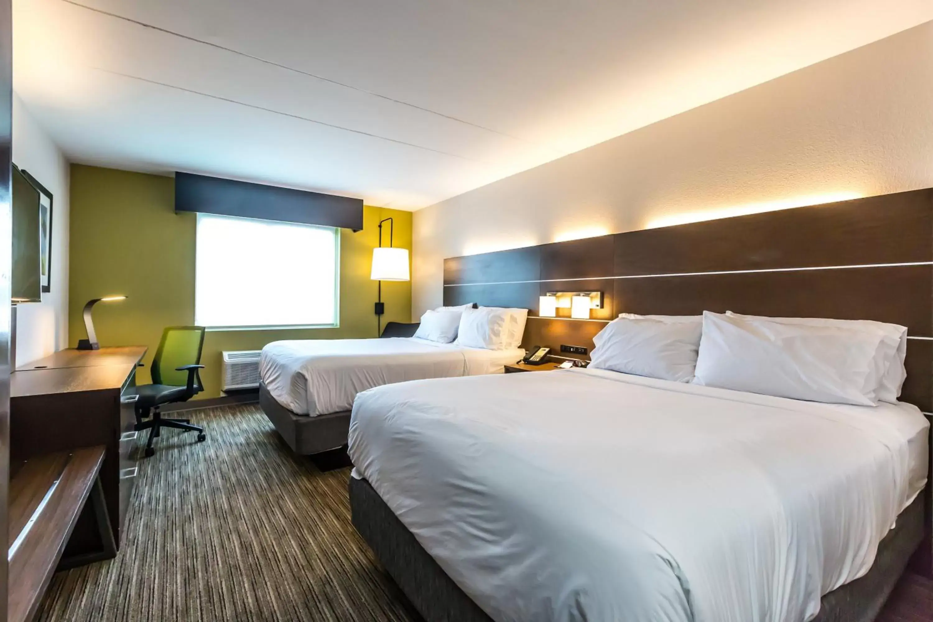 Photo of the whole room, Bed in Holiday Inn Express Exton - Great Valley by IHG Photo of the whole room, Bed in Holiday Inn Express Exton - Great Valley by IHG