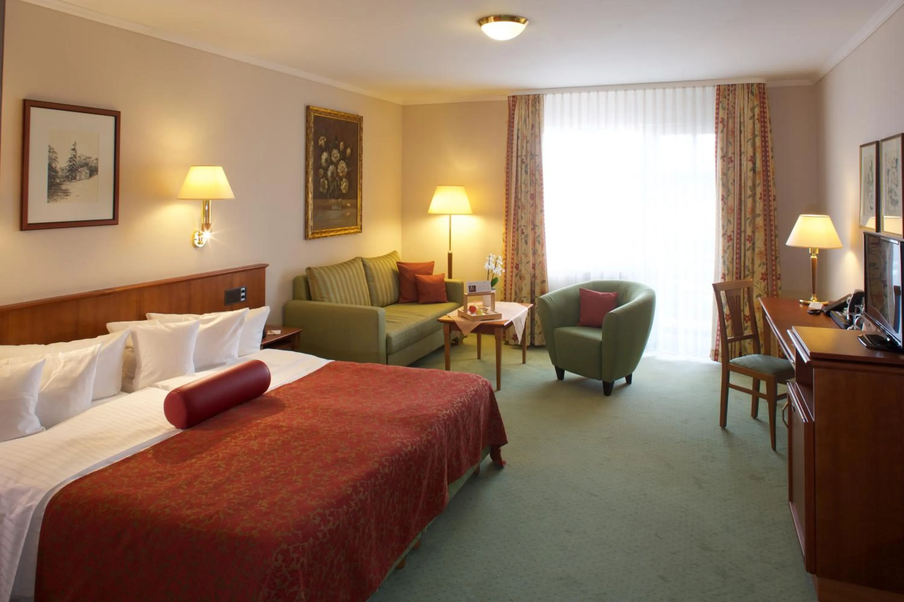 Photo of the whole room, Bed in Ringhotel Hotel Zum Stein