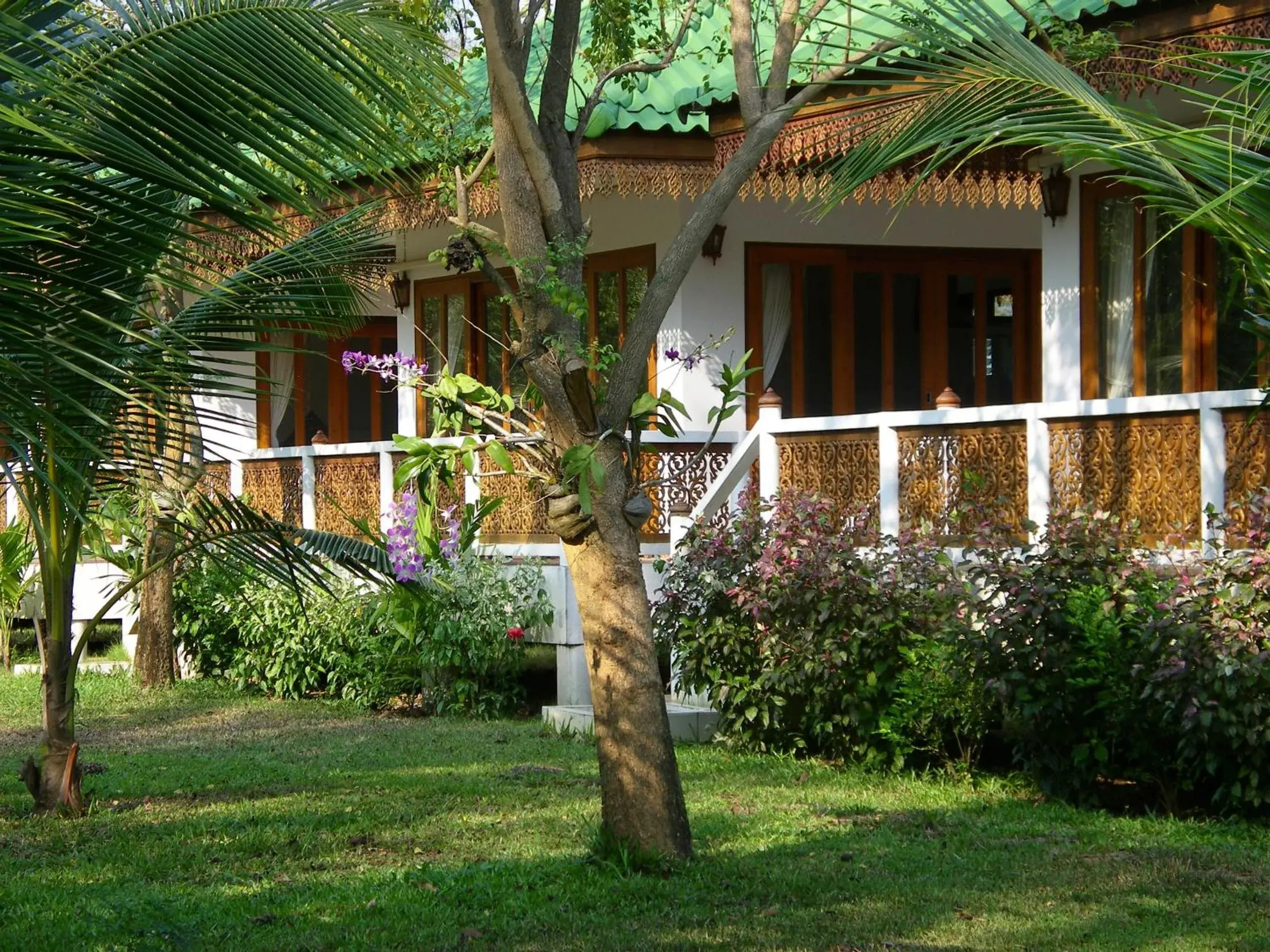 Balcony/Terrace, Property Building in Ruen Thai Rim Haad Resort