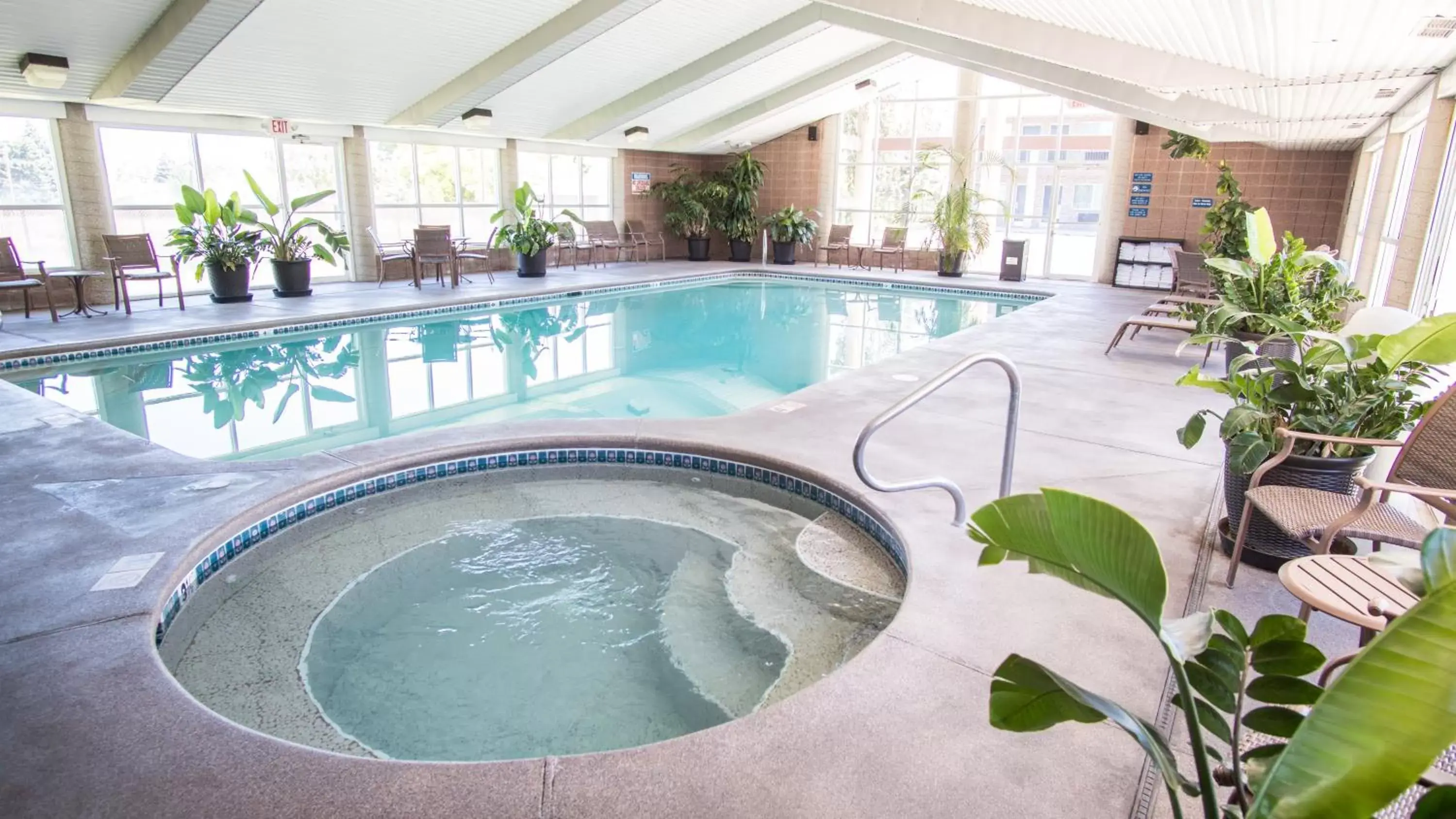 Swimming Pool in Abbey Inn Cedar City