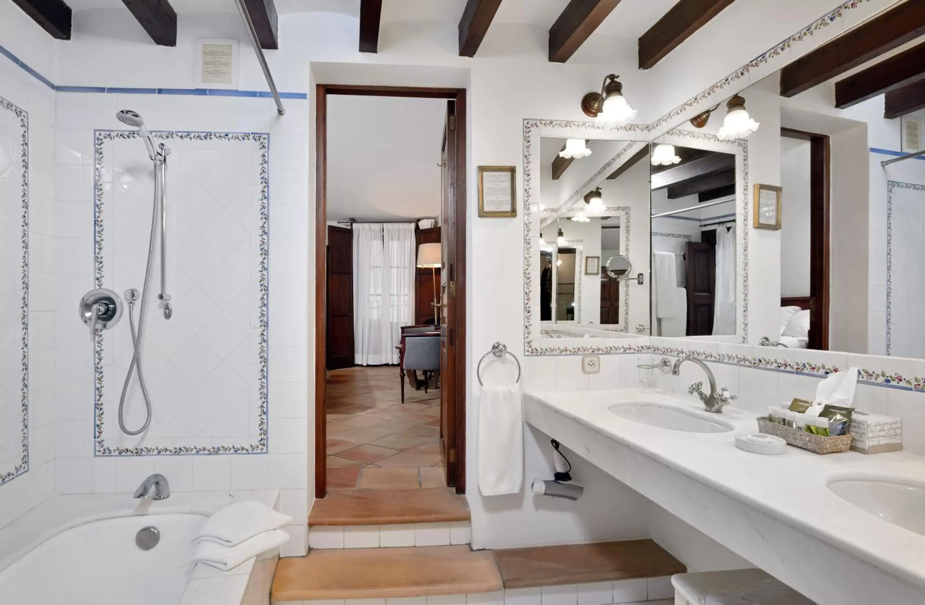 Bathroom in Hotel San Lorenzo - Adults Only