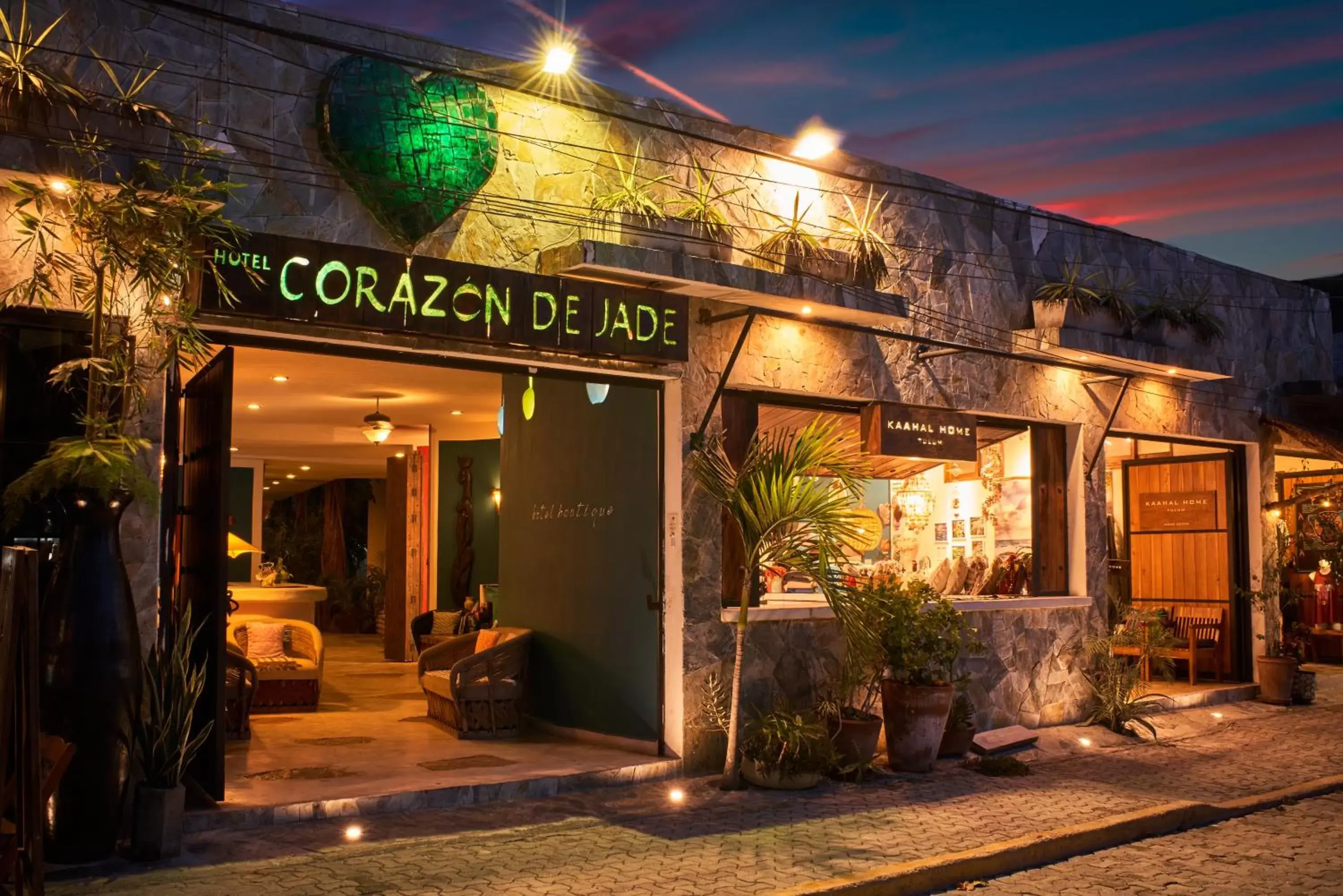 Facade/entrance in Corazon De Jade