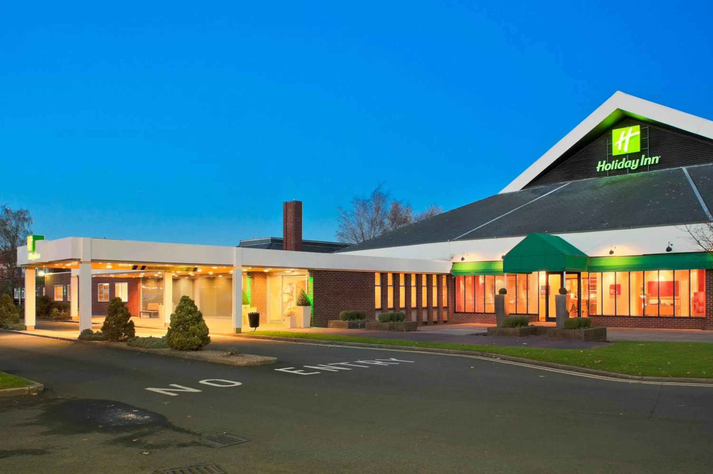 Property building in Holiday Inn Birmingham M6, Jct7 by IHG Property building in Holiday Inn Birmingham M6, Jct7 by IHG