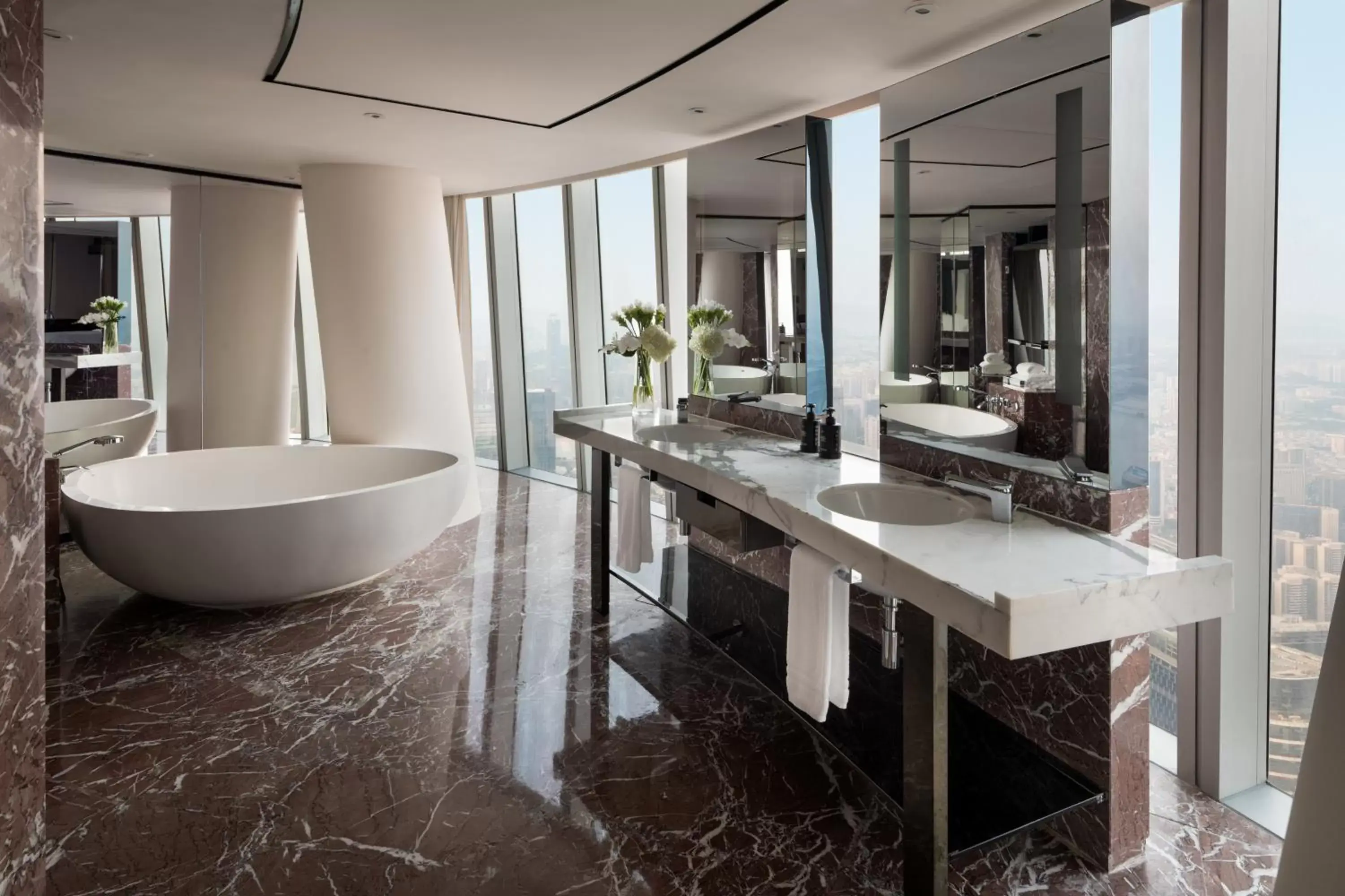 Bathroom in Four Seasons Hotel Guangzhou - Free Shuttle Bus to Canton Fair Complex during Canton Fair period