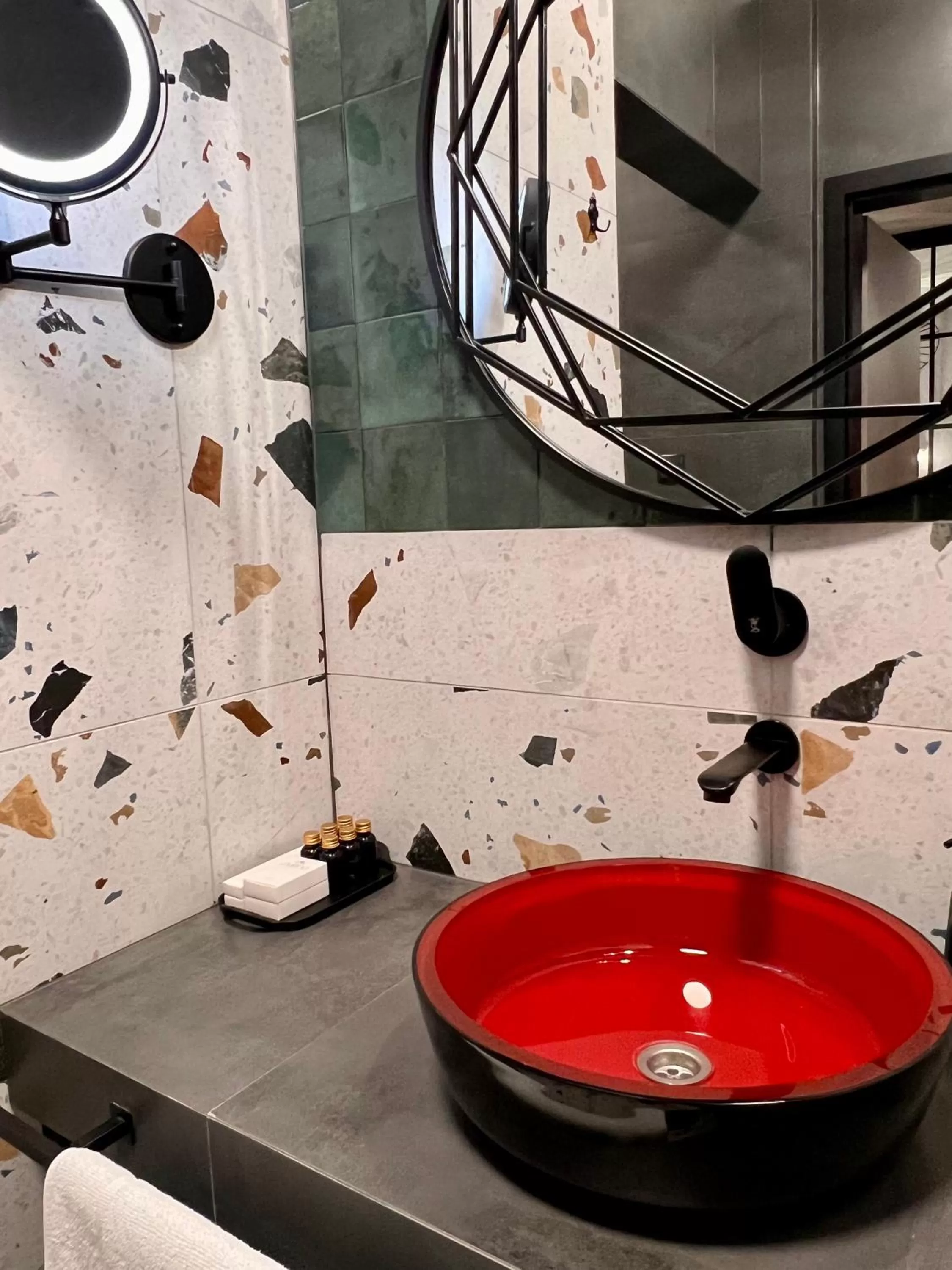 Bathroom in Global Home - Aparthotel - No Contact Check In