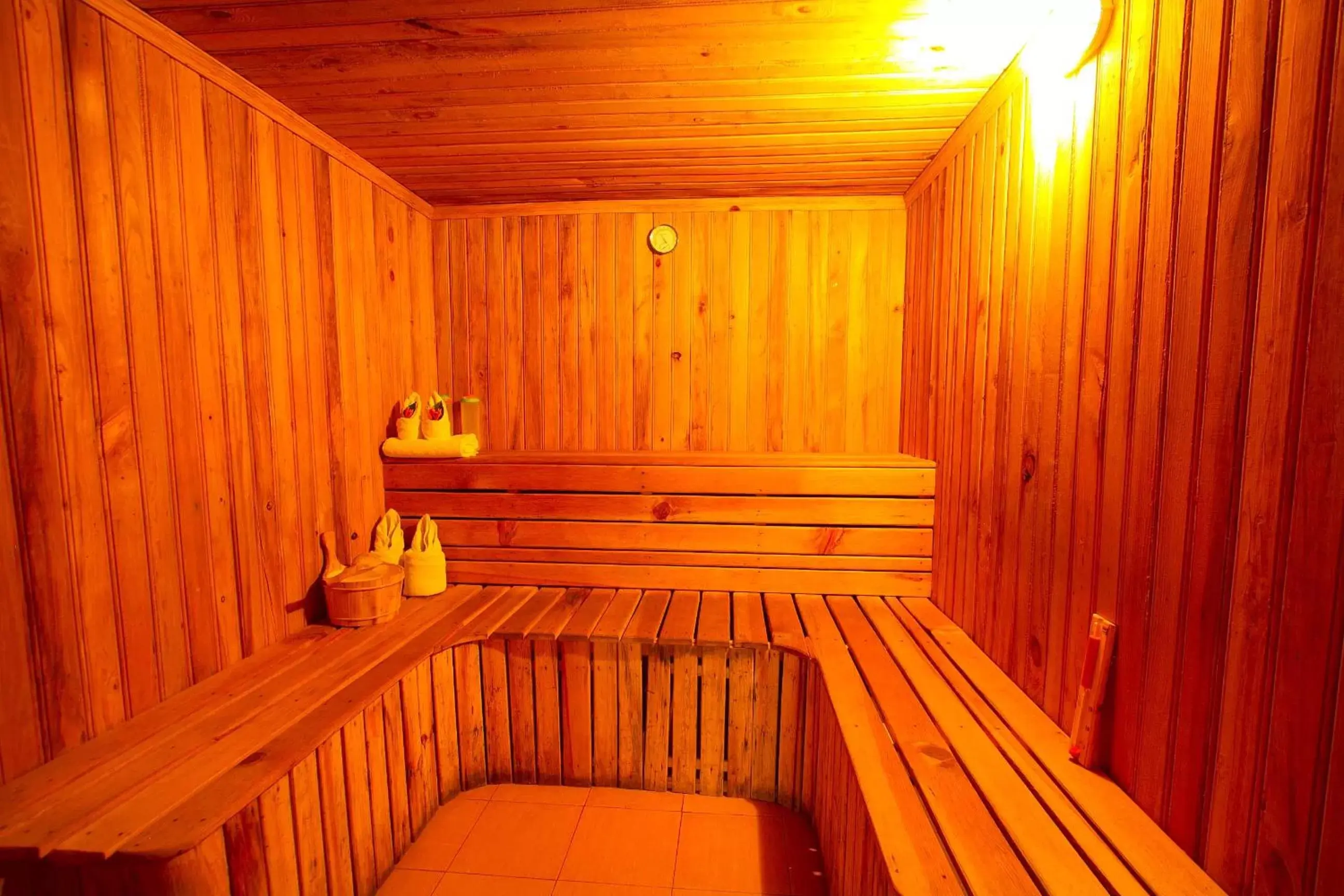 Massage in Temple Tree Resort & Spa