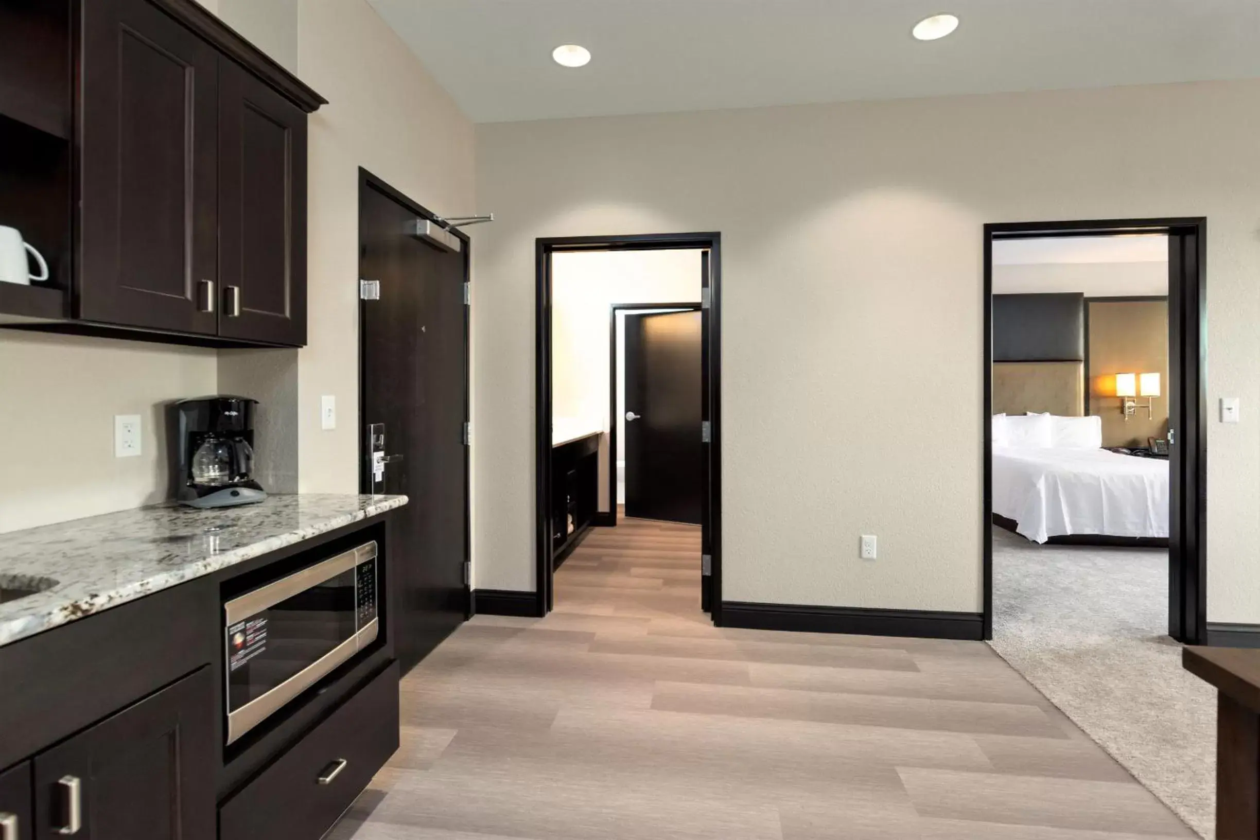 Deluxe King Suite in Hotel 21 Deluxe King Suite in Hotel 21