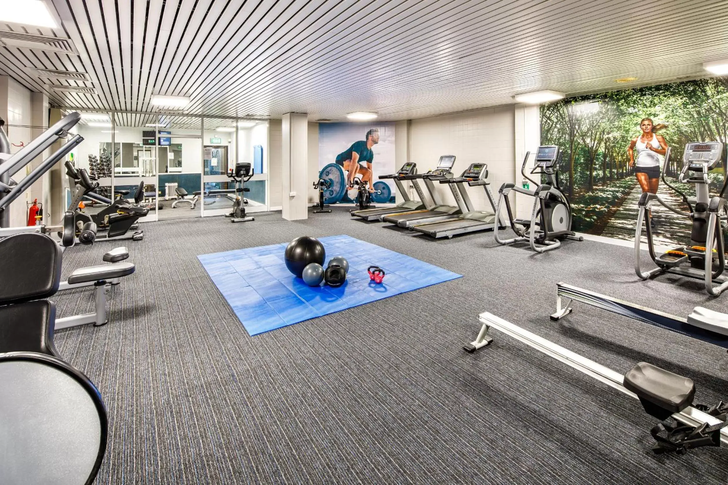 Fitness centre/facilities in Mercure Swansea Hotel Fitness centre/facilities in Mercure Swansea Hotel