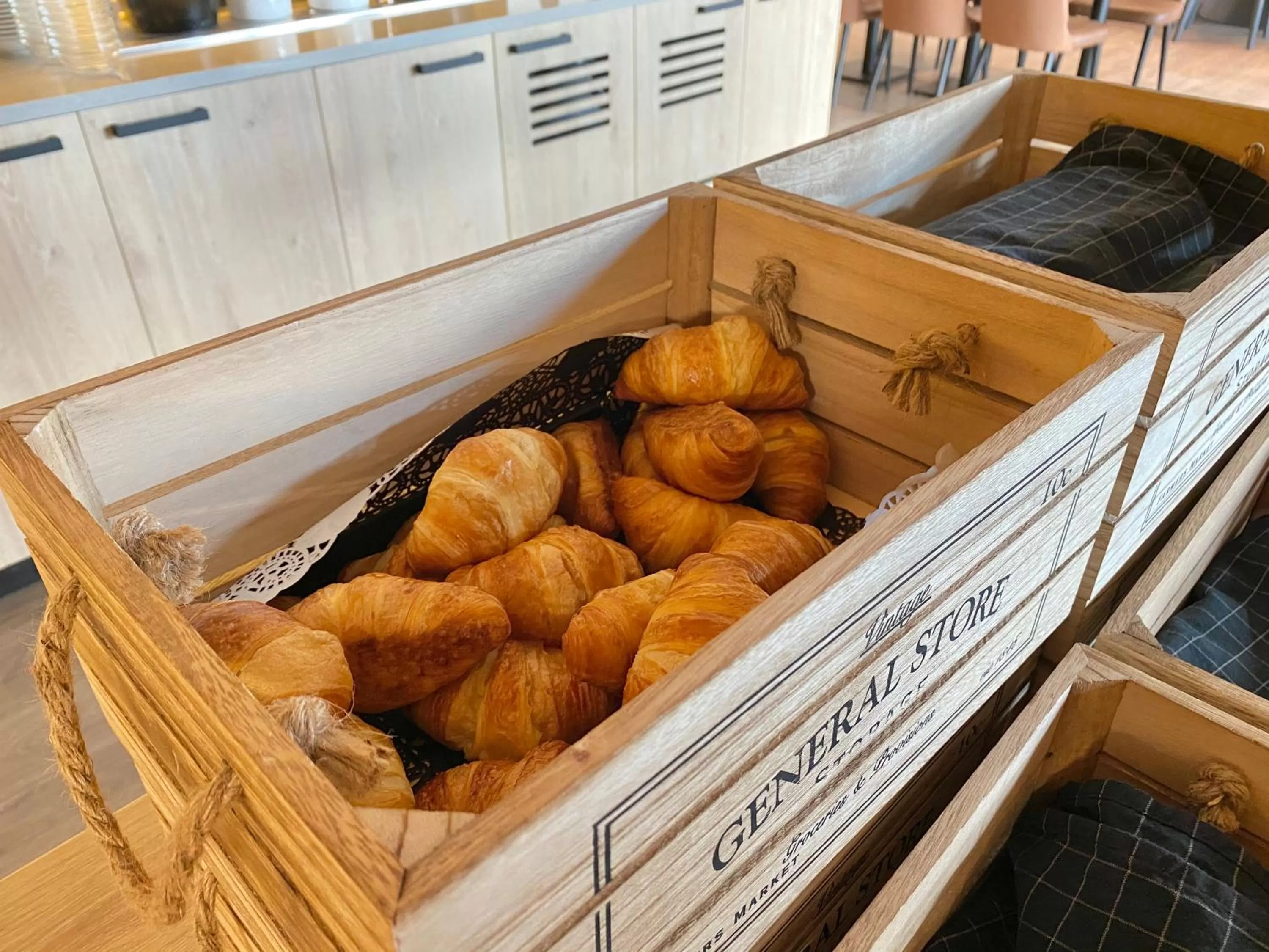 Buffet breakfast in Skyline Airport Hotel