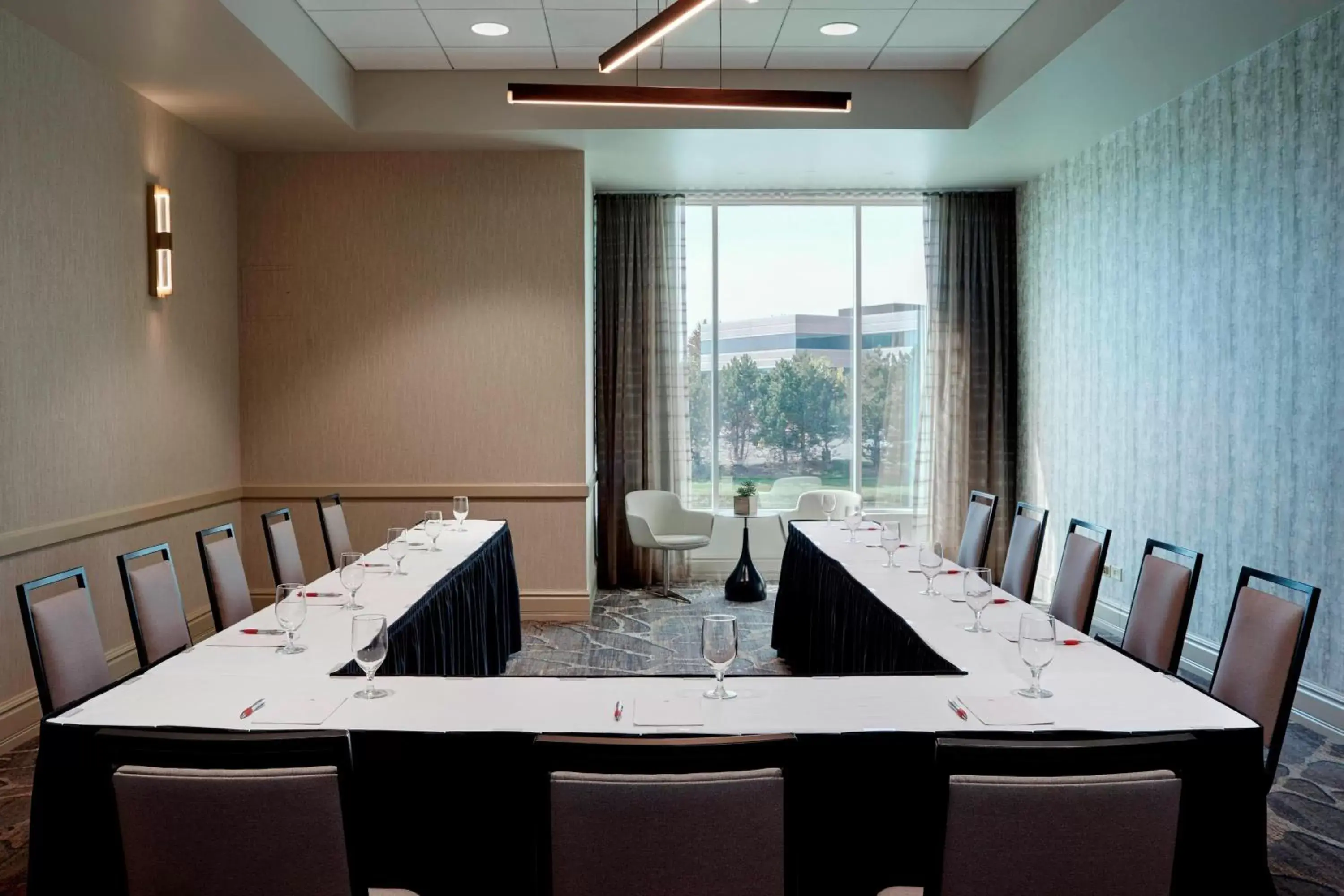 Meeting/conference room, Business Area/Conference Room in Chicago Marriott Southwest at Burr Ridge