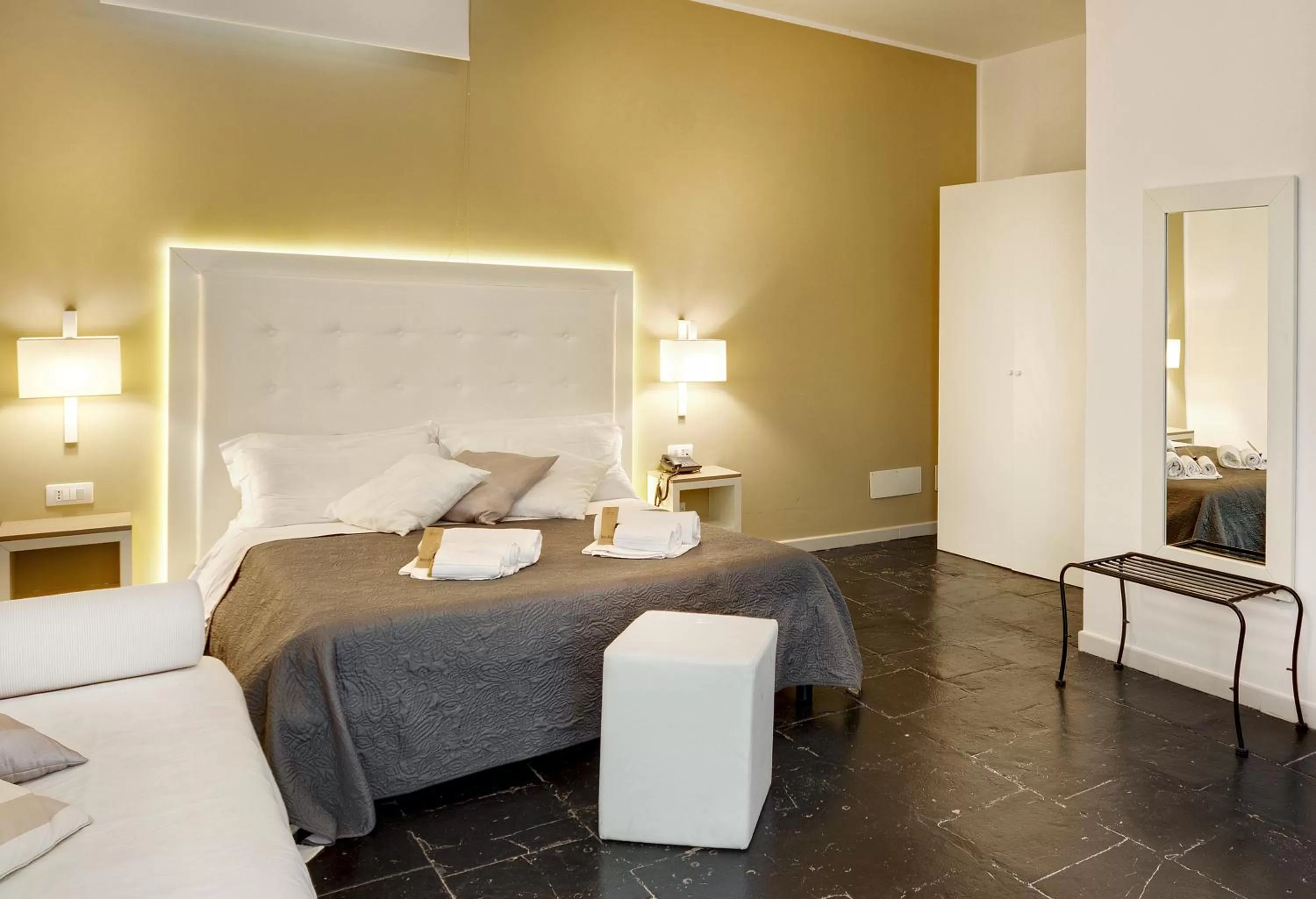 Photo of the whole room, Bed in Villa Principe Di Belmonte