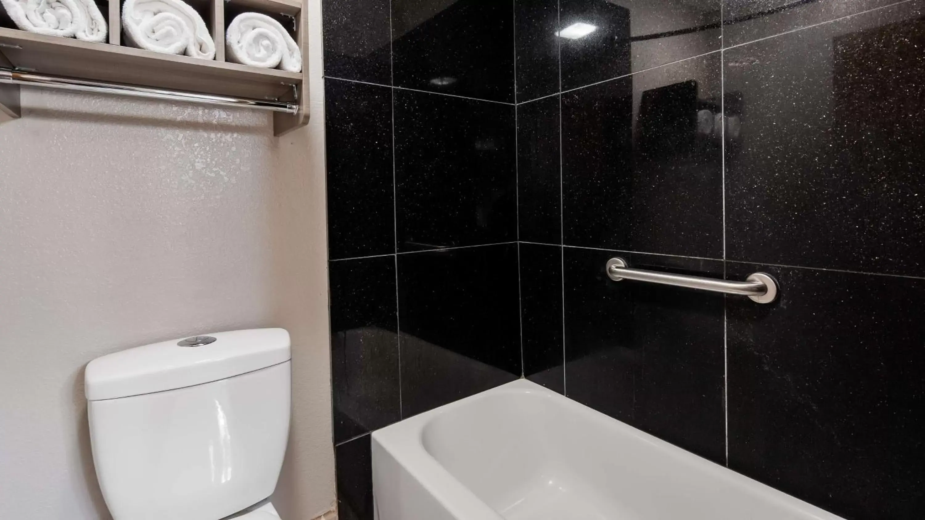 Bathroom in SureStay Plus Hotel by Best Western Kearney