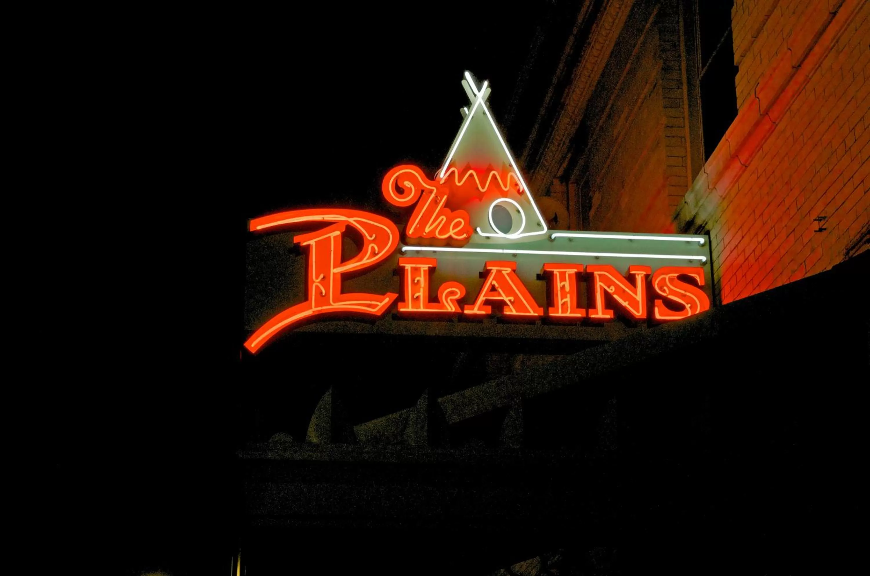 Facade/entrance in Historic Plains Hotel