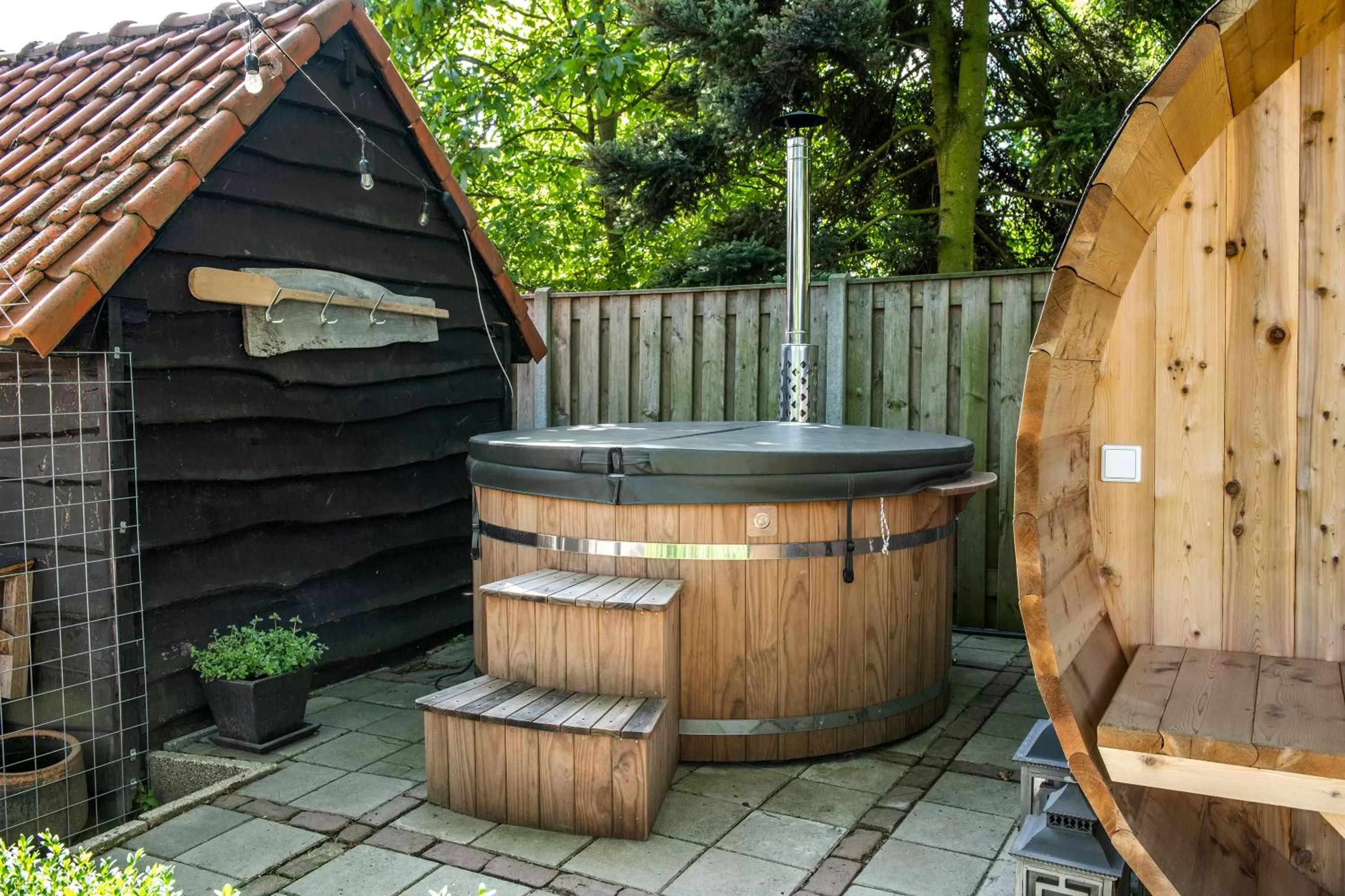 Hot Tub in Hush Bed & Breakfast