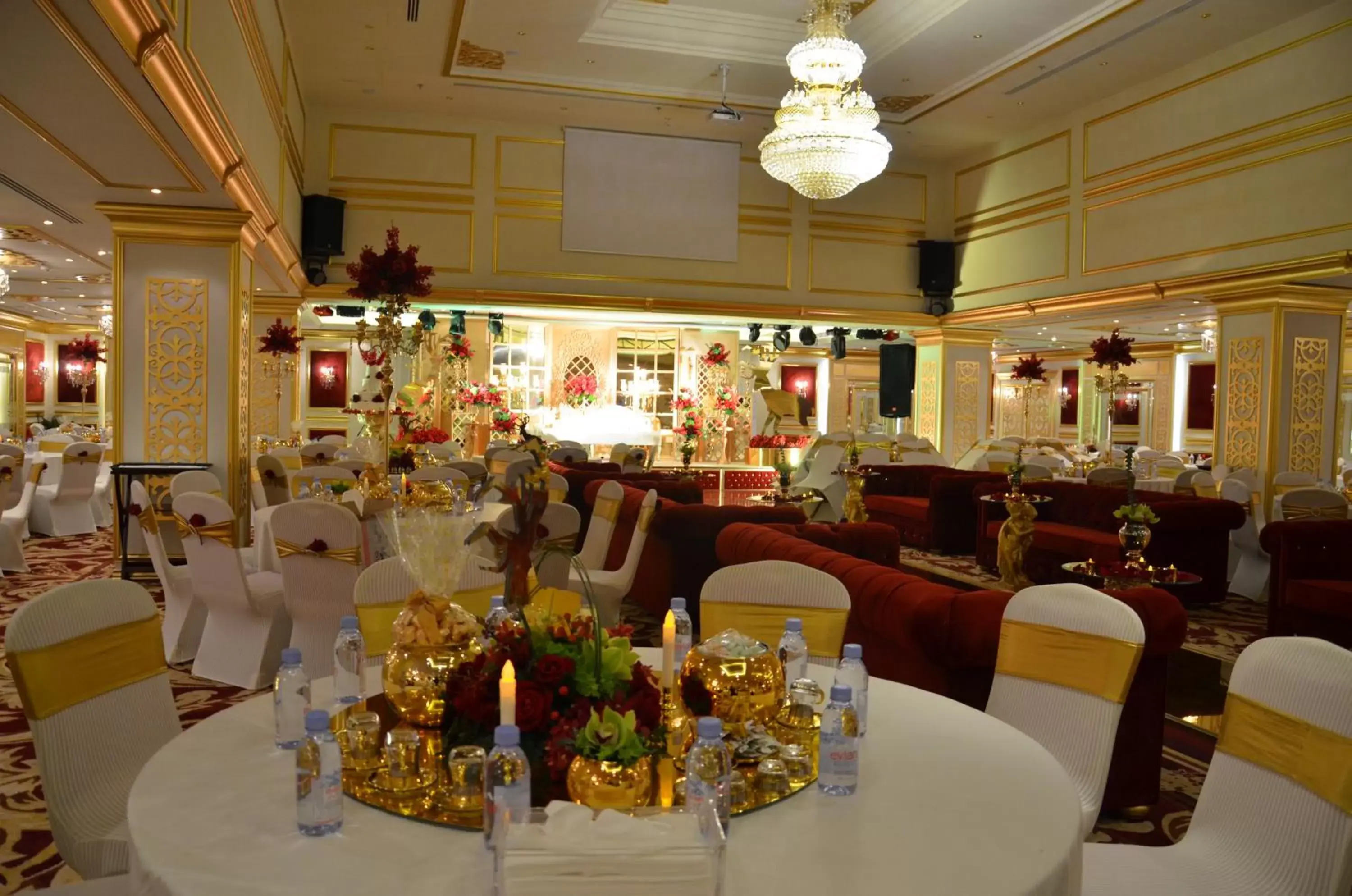Banquet/Function facilities, Restaurant/Places to Eat in Grand Park Hotel
