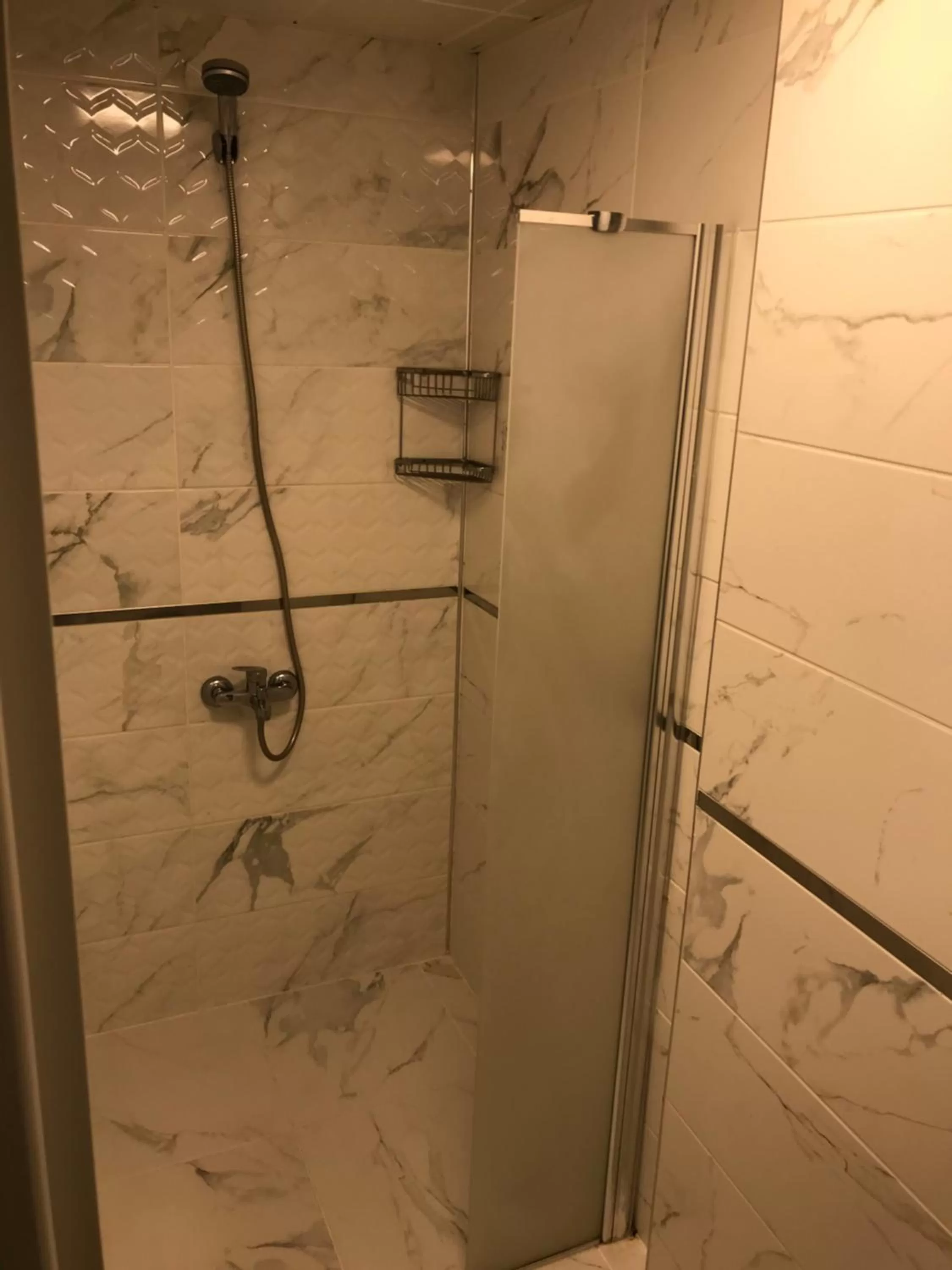 Bathroom in Sakran Hotel