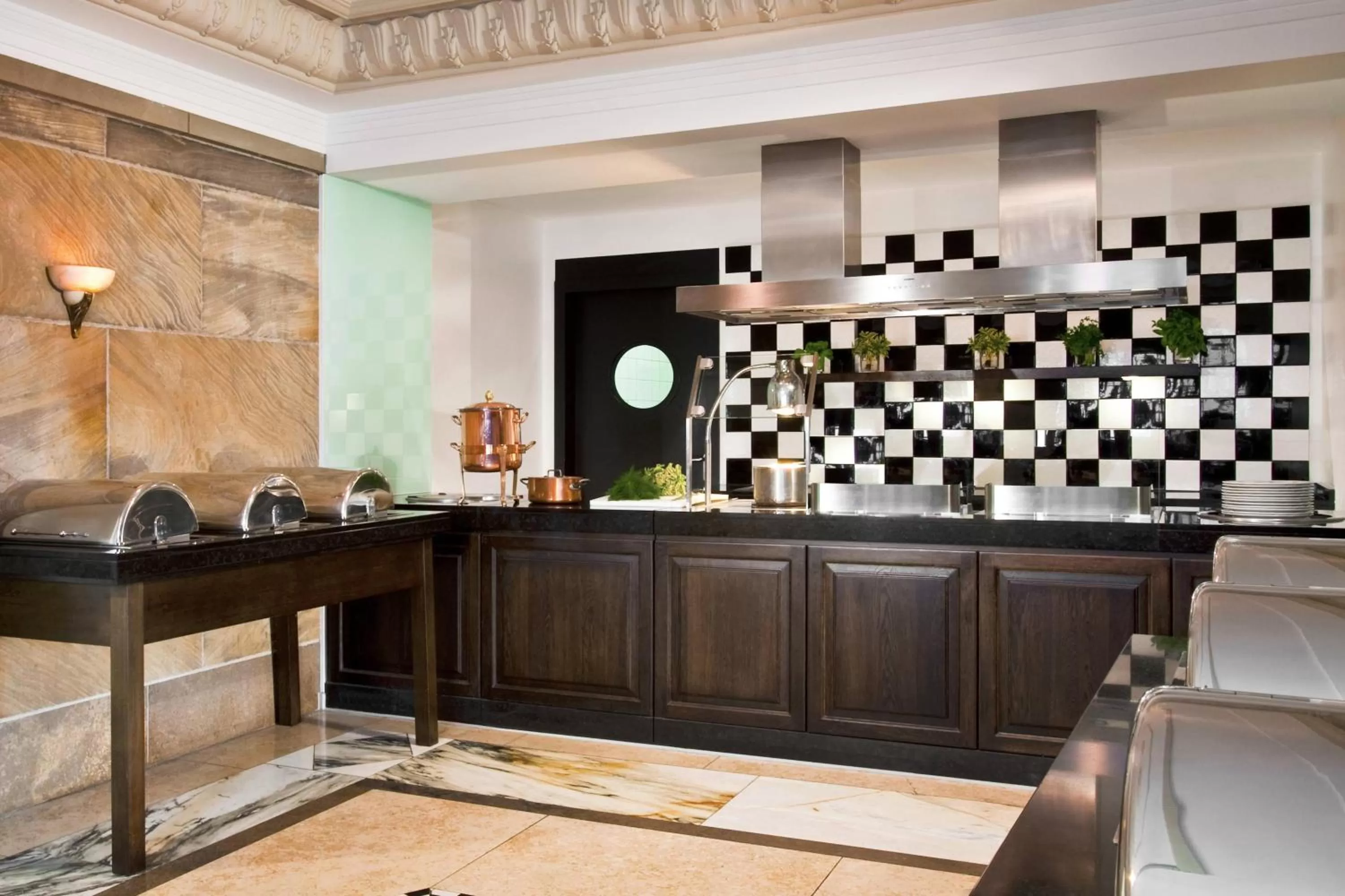 Restaurant/places to eat in Le Méridien Grand Hotel Nürnberg