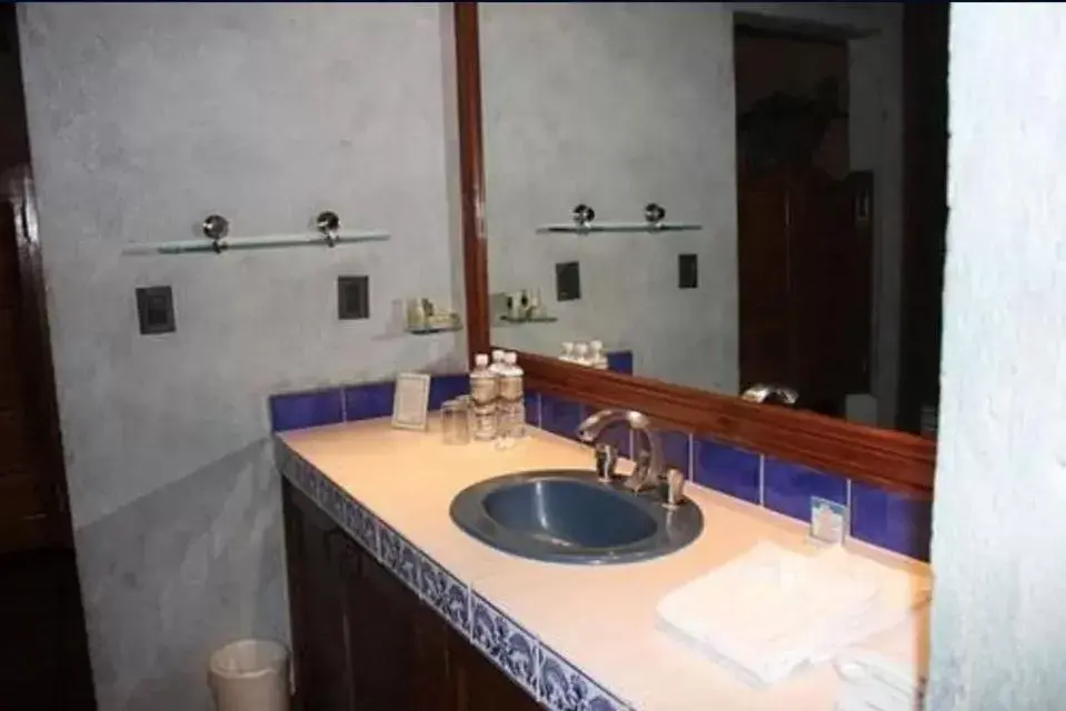 Bathroom in Hotel La Plaza de Tequisquiapan